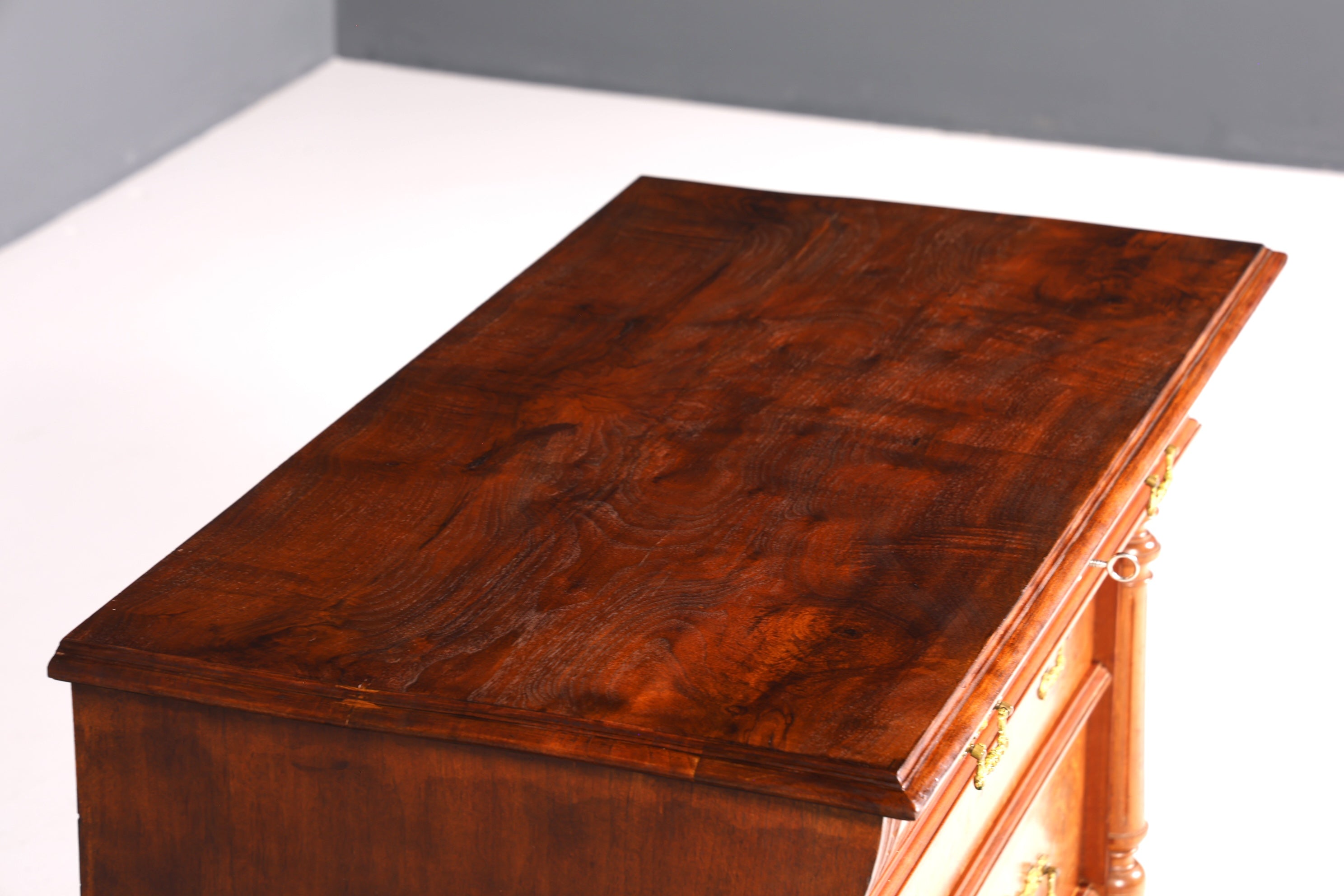 Wunderschöne Gründerzeit Kommode Louis Philippe Nussbaum Schubladen Kommode Sideboard um 1880