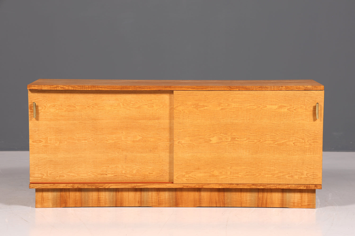 Traumhaftes Mid Century Sideboard Vintage Schrank Schiebetür Kommode TV Schrank 60s