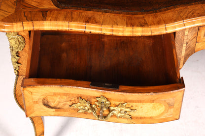 Majestätischer Original Louis XV Schreibtisch 1780 Bureau Plat French Desk echt Leder Antik Bürotisch Office Desk