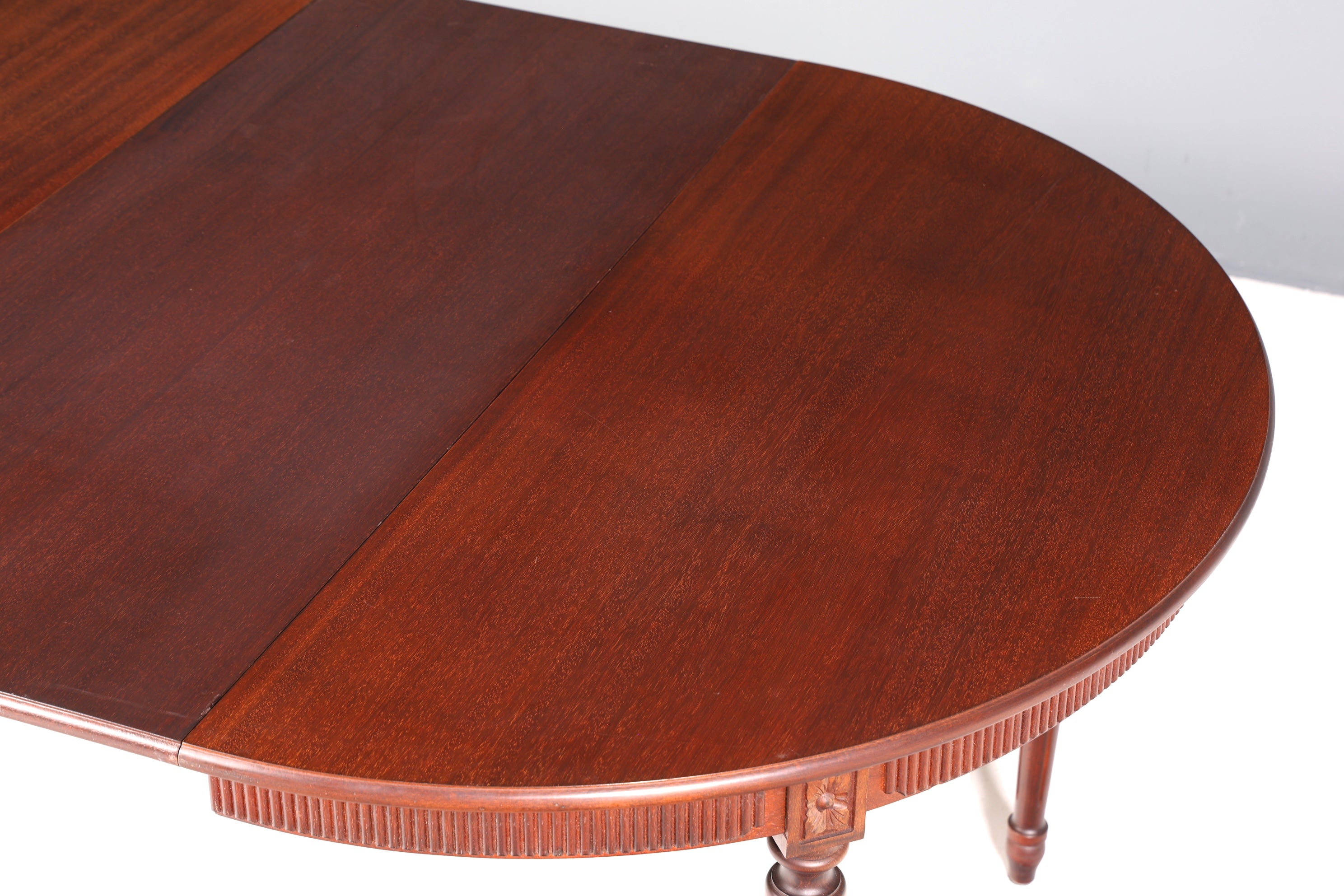 F264 Finish Wunderschöner Englischer Tisch ausziehbarer Esstisch Antik Stil 60s Küchentisch Eibe