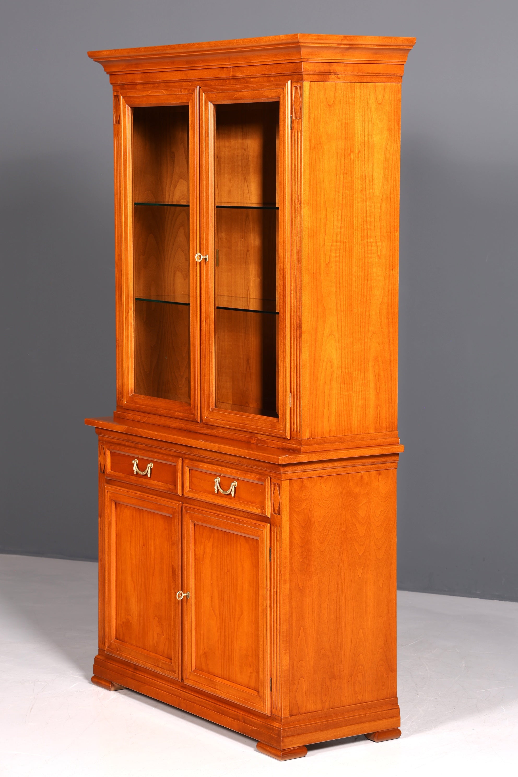 Traumhafte Original Selva Vitrine Antik Stil massiv Holz Buffet Villa Borghese Schrank Bibliothek Geschirrschrank