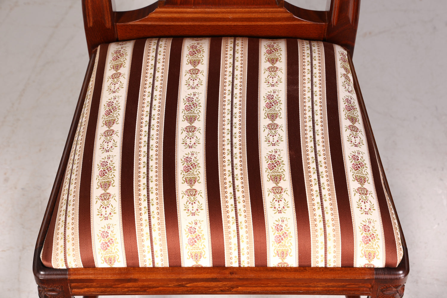 Traumhafter Stuhl im Gustavianischem Stil Englisch Küchenstuhl Antik Stil Sekretär Stuhl