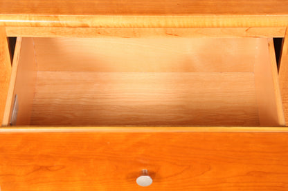 Wunderschöne Kommode der Marke Drexel Heritage Antik Stil Nachttisch USA Schlafzimmer Kommode 1 von 3