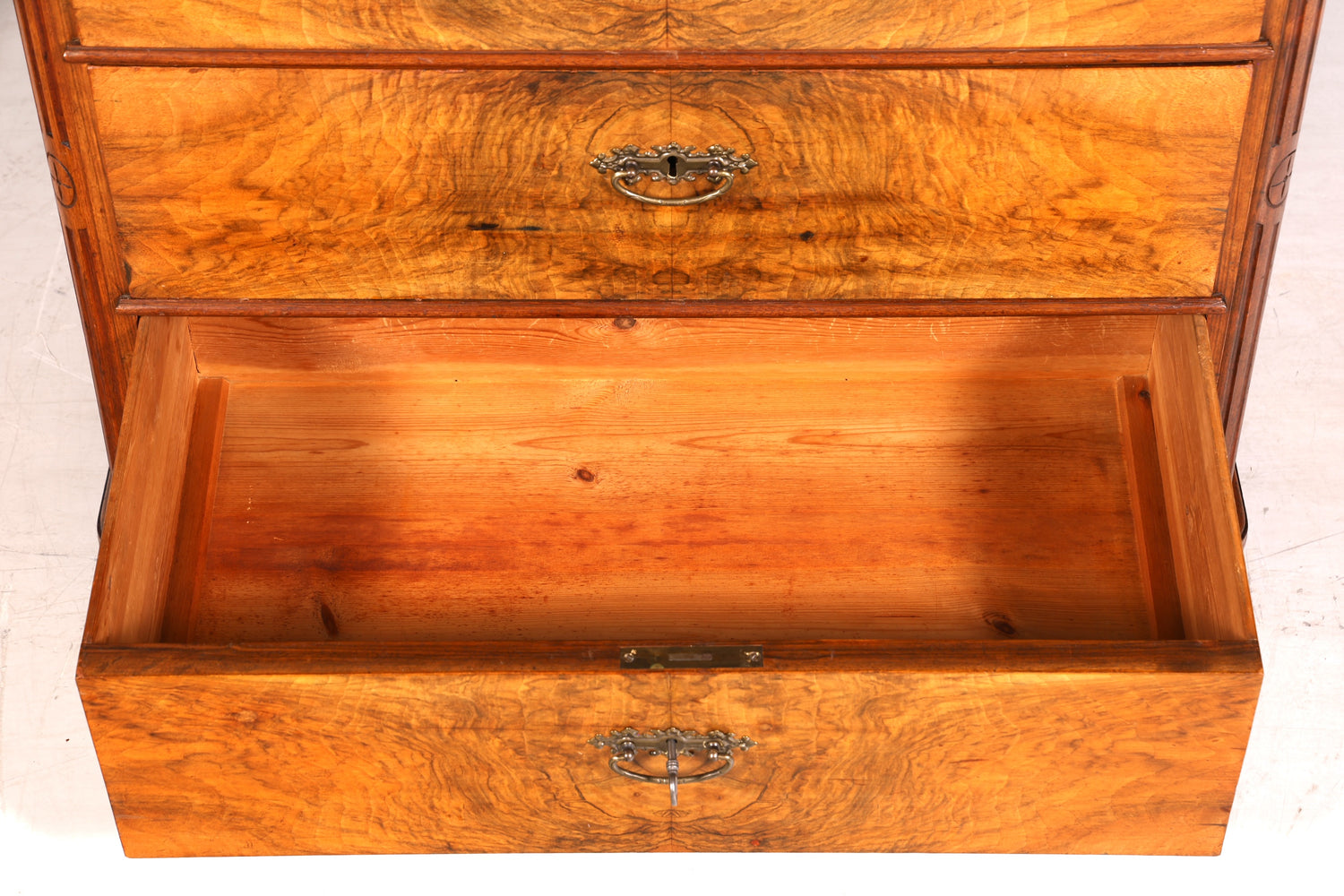 Stilvolle Louis Philippe Kommode Biedermeier Antik Schubladen Kommode Wäschekommode