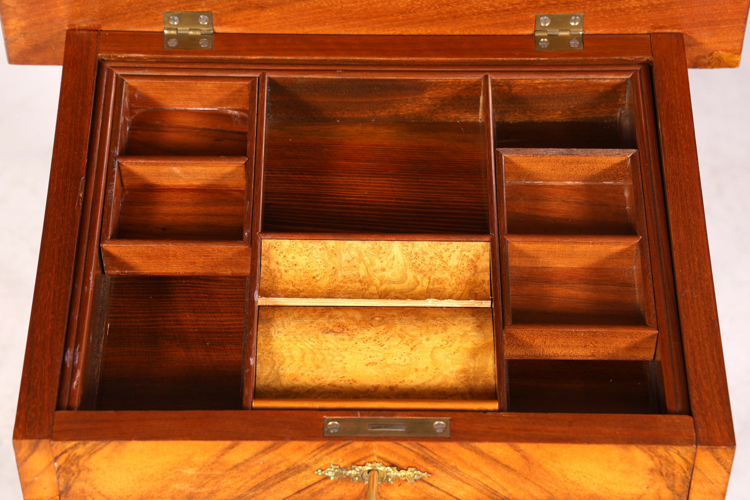 Traumhafter Louis Philippe Beistelltisch Gründerzeit Nähtisch Antik um 1880