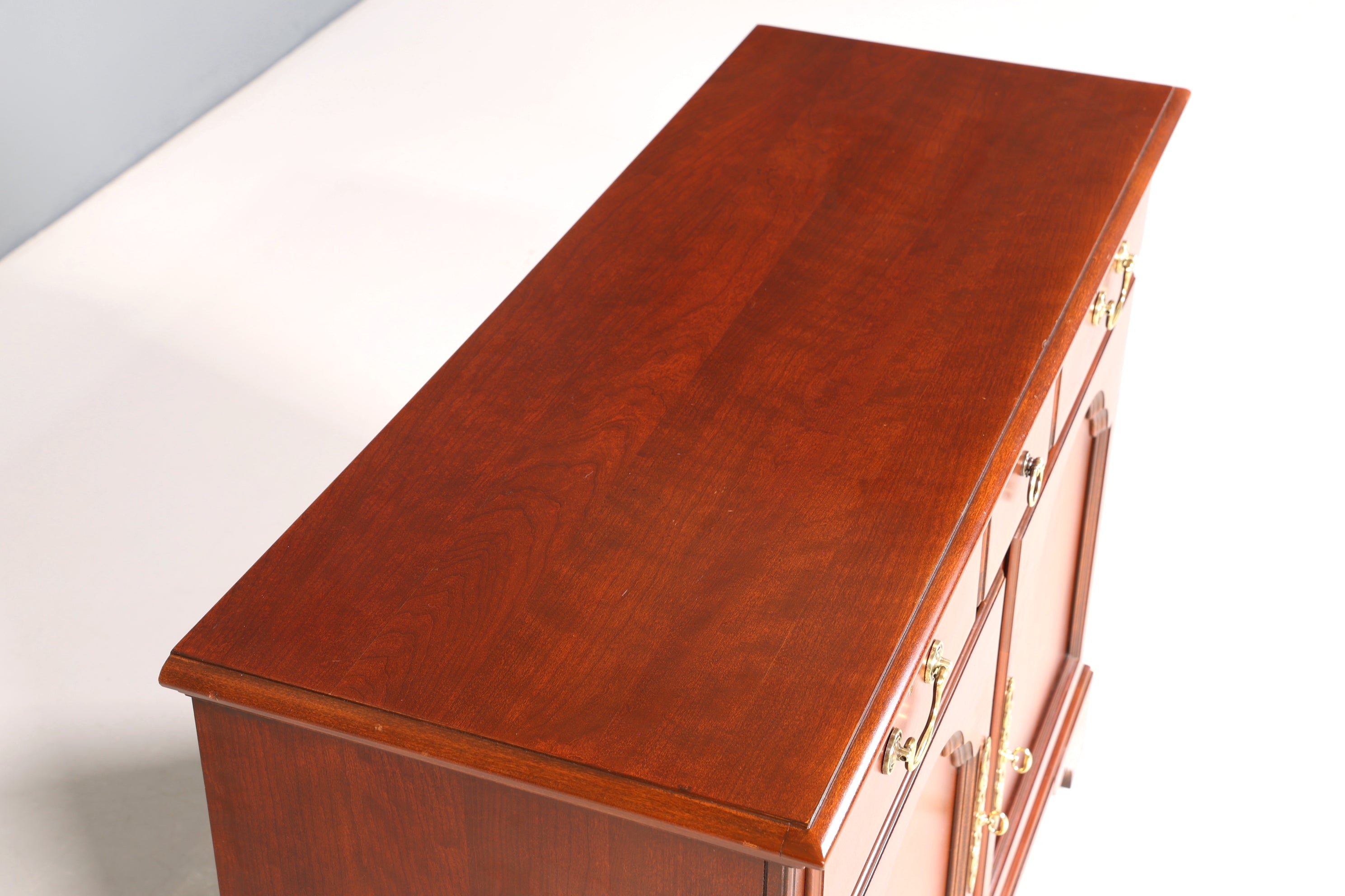 Wunderschönes Sideboard der Marke Drexel Heritage Antik Stil Schrank Kommode USA Anrichte