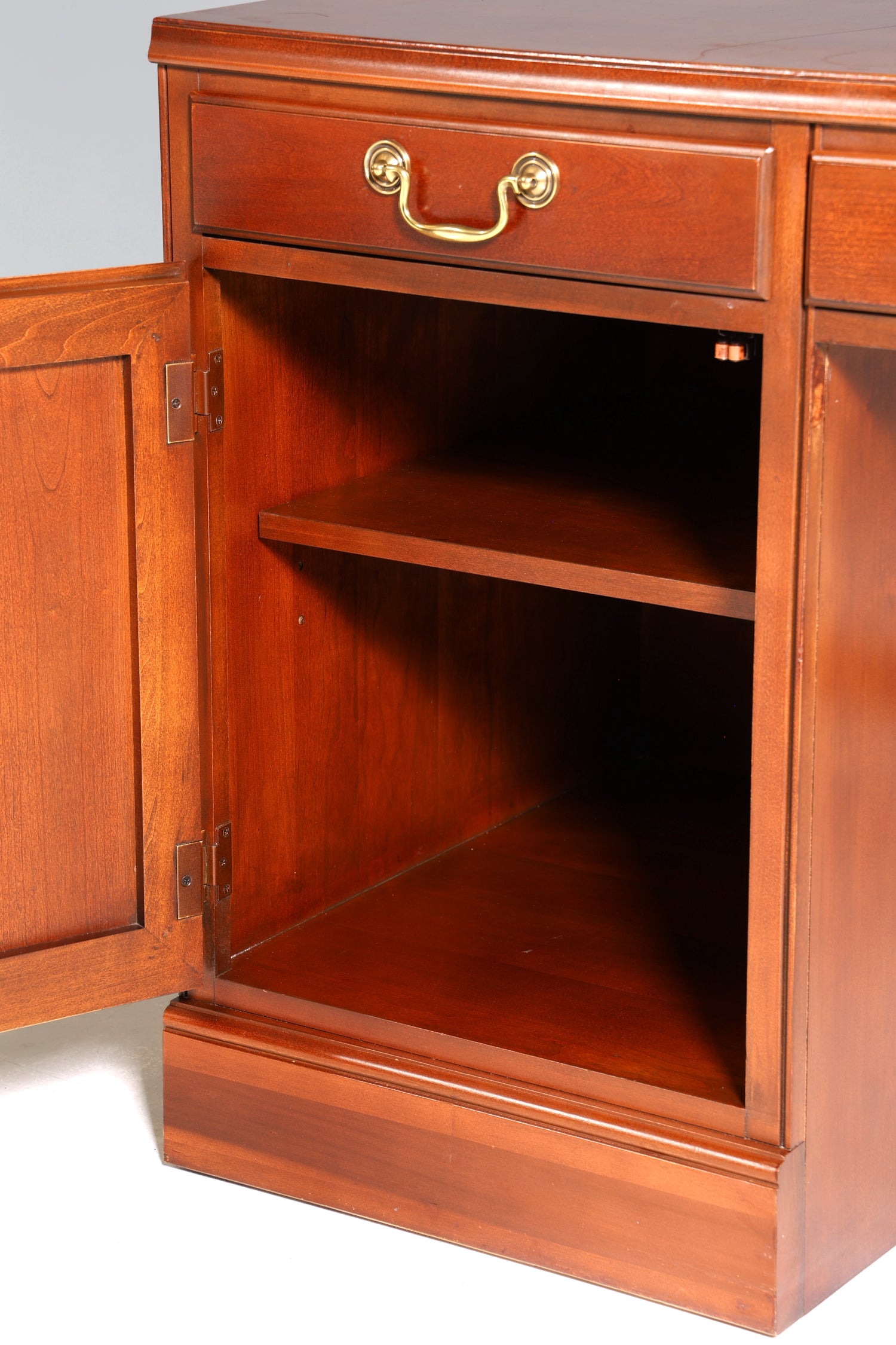 Wunderschöner Original Drexel Heritage Schreibtisch Antik Stil Bürotisch Office Table USA 1 von 2