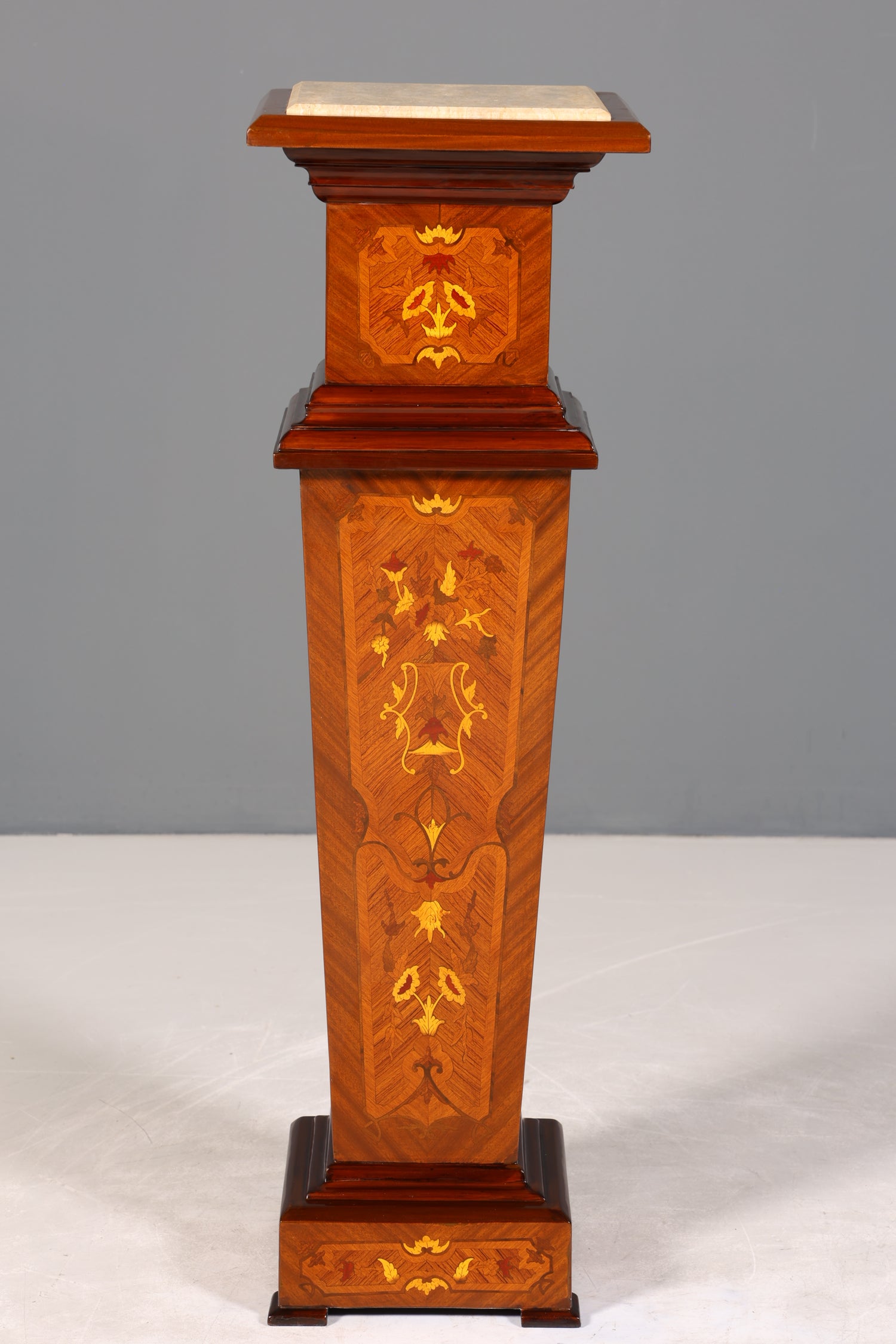 Traumhafte Barock Stil Säule Louis XV Blumensäule Naturstein Marmor Ablage