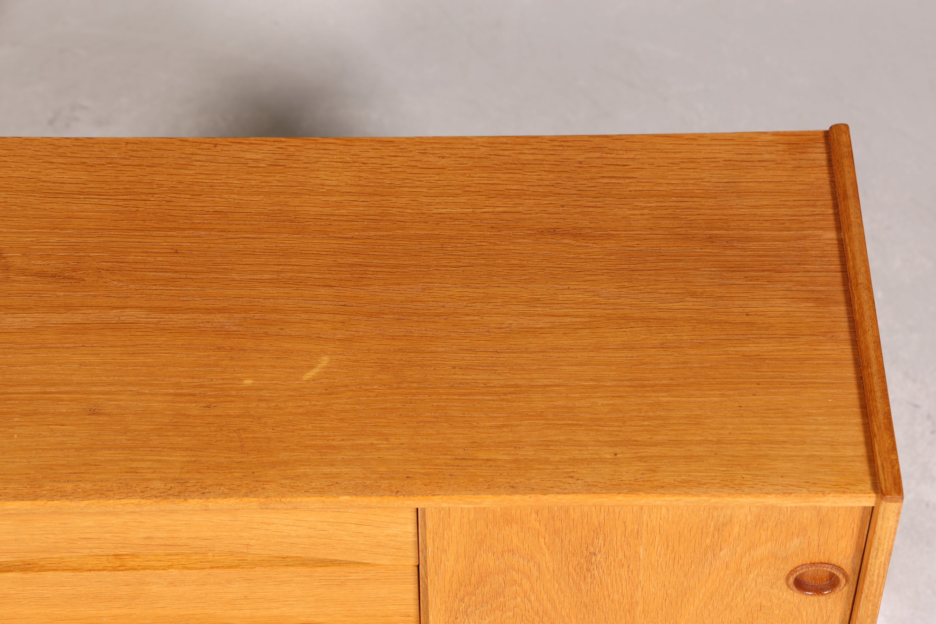 Wunderschöne Mid Century Kommode Danish Design Flurkommode TV Schrank 60s Schiebetür Kommode