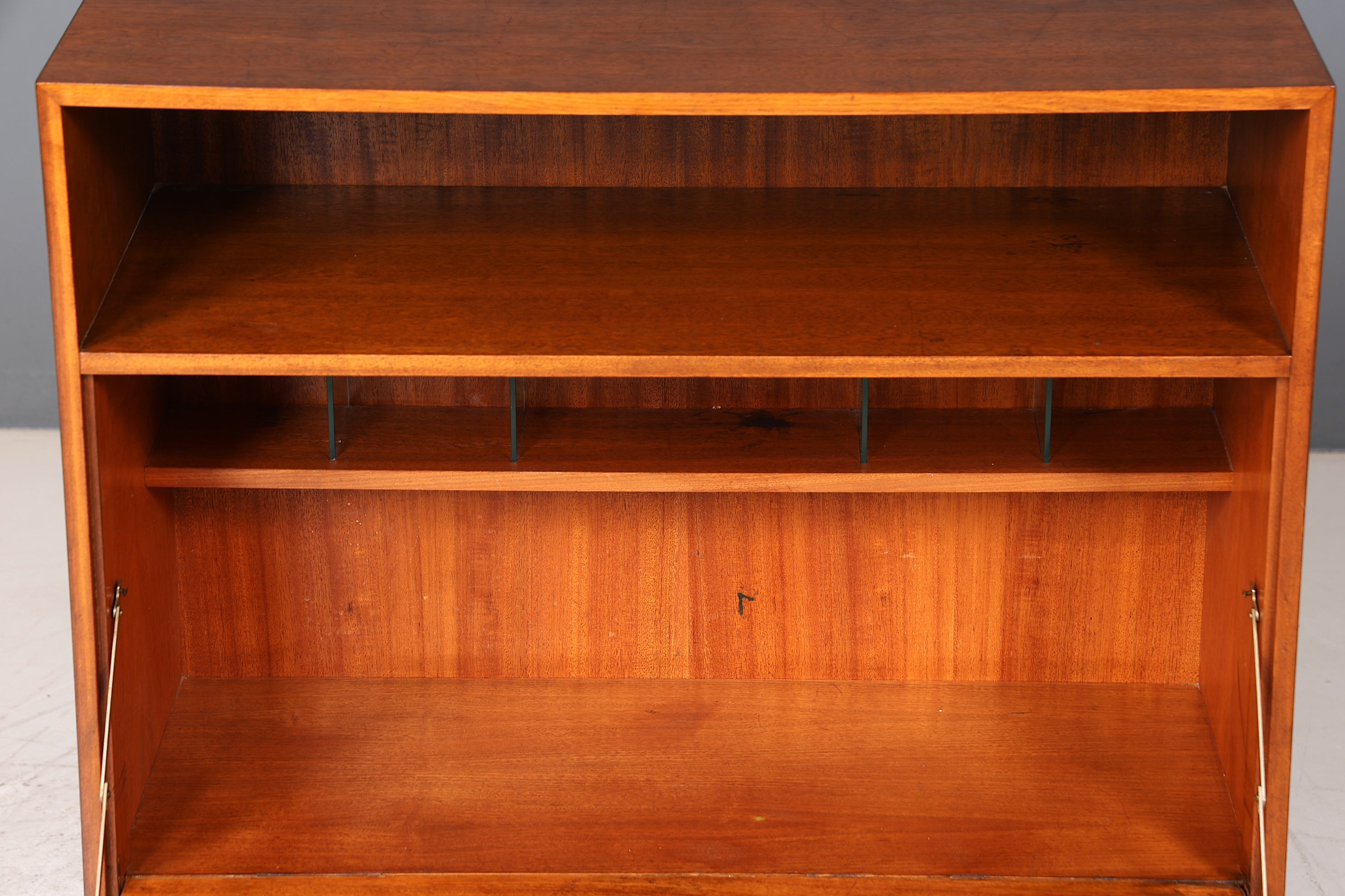 Traumhafter Mid Century Schrank Retro Barschrank Bücherregal Vintage Regal 60er Jahre