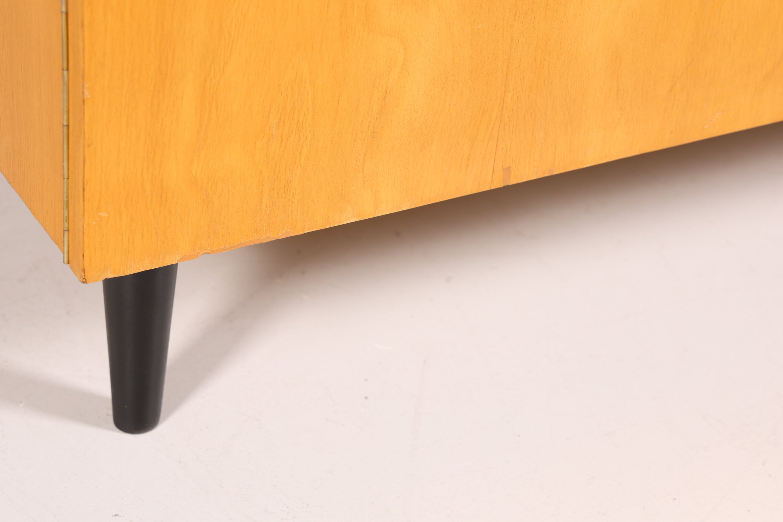 Wunderschöner Mid Century Schrank Vintage Schallplatten Schrank LP- Aufbewahrungsschrank