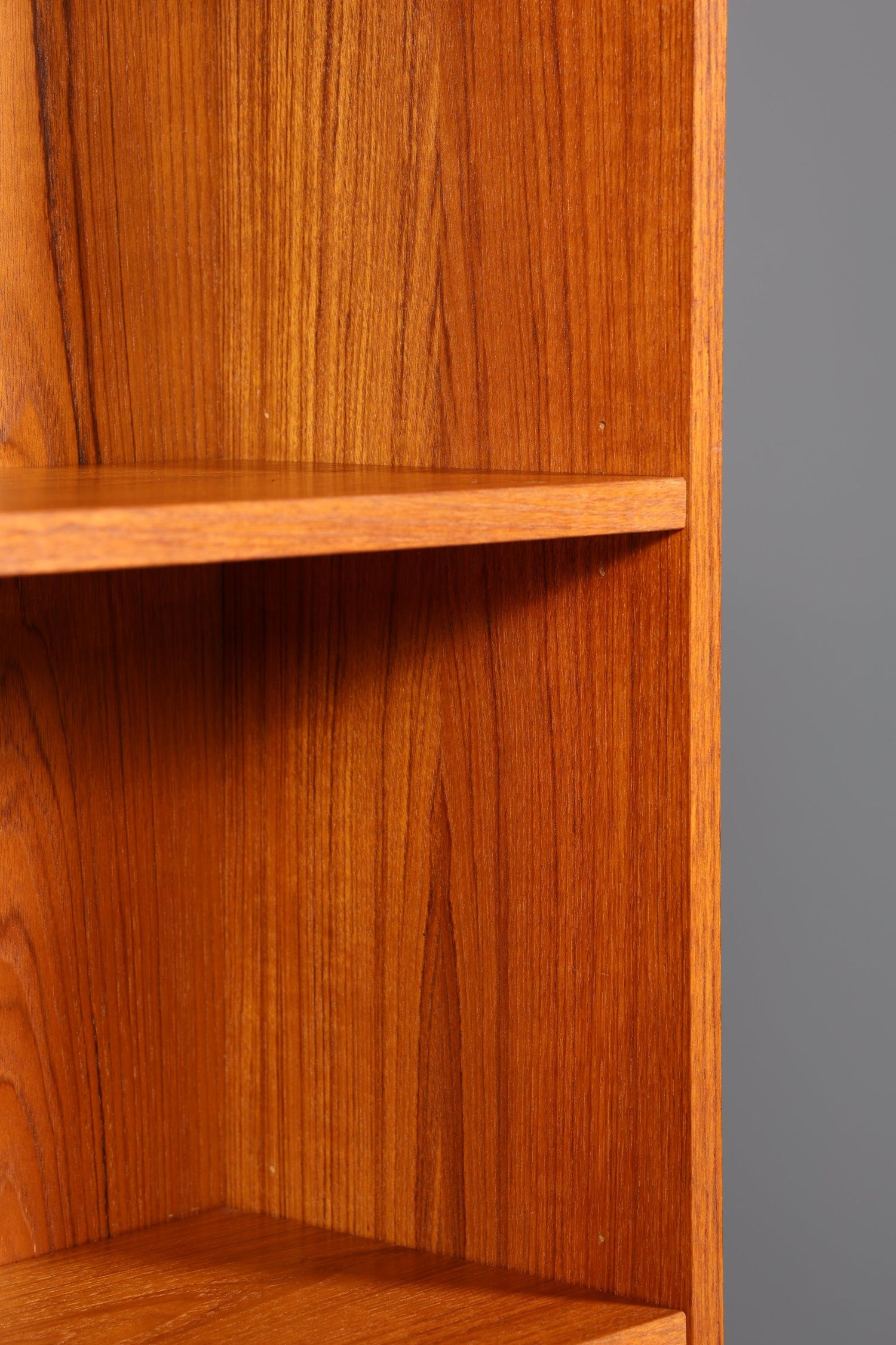 Wunderschönes Mid Century Regal Schiebetür Bücherregal Teak Holz Kommode 60er Jahre