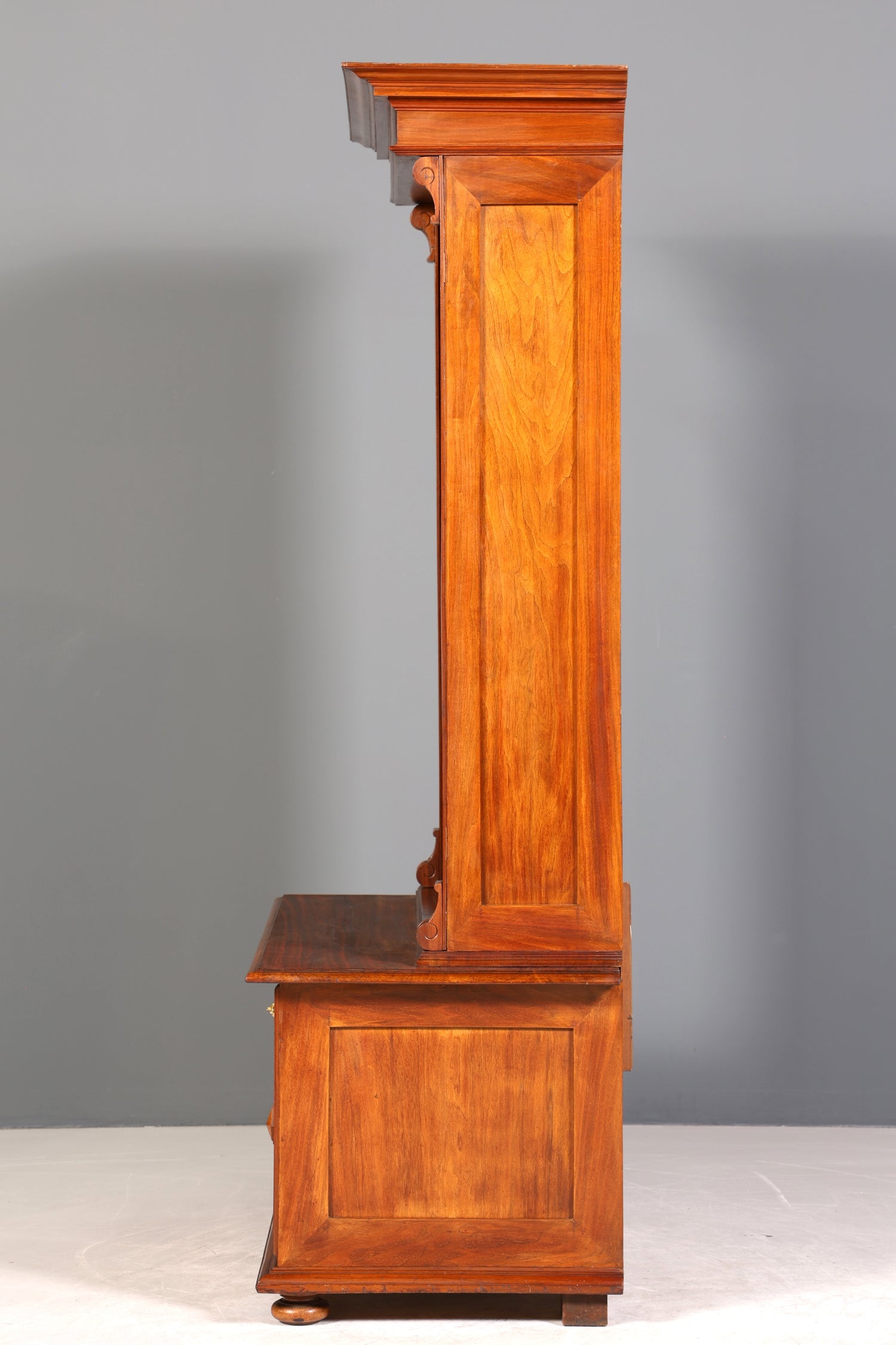 Traumhaftes Gründerzeit Bücherregal Jugendstil Regal um 1890 Antik Buchablage Bookshelf