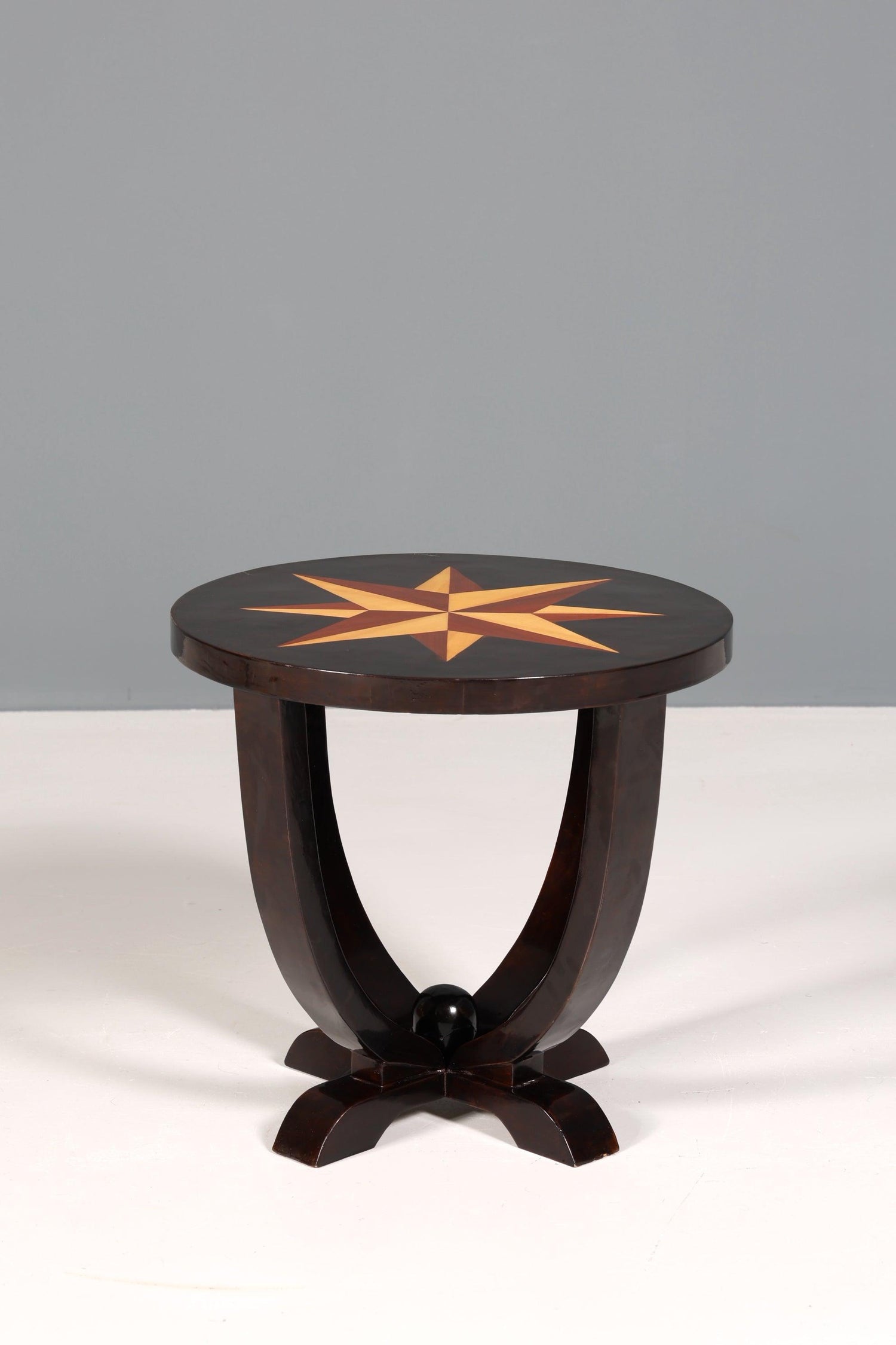 Stilvoller Art Deco Design Tisch Luxus Couchtisch Beistelltisch Stern Ablagetisch