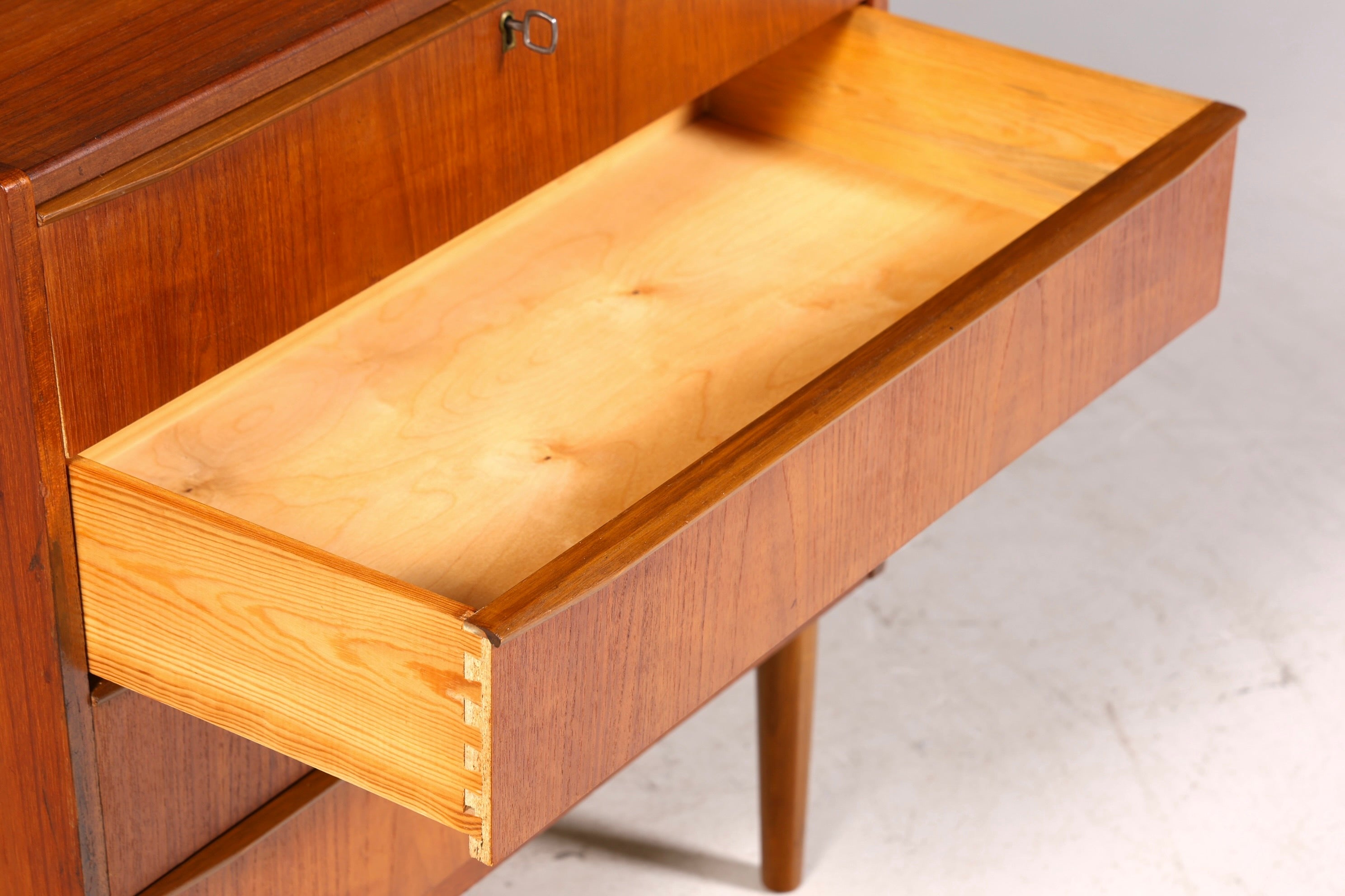 Traumhafte Mid Century Kommode Teak Danish Design Holz Sideboard Vintage Schubladen Kommode