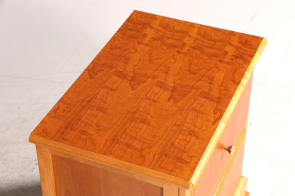 Wunderschöne Kommode der Marke Drexel Heritage Antik Stil Nachttisch USA Schlafzimmer Kommode 3 von 3