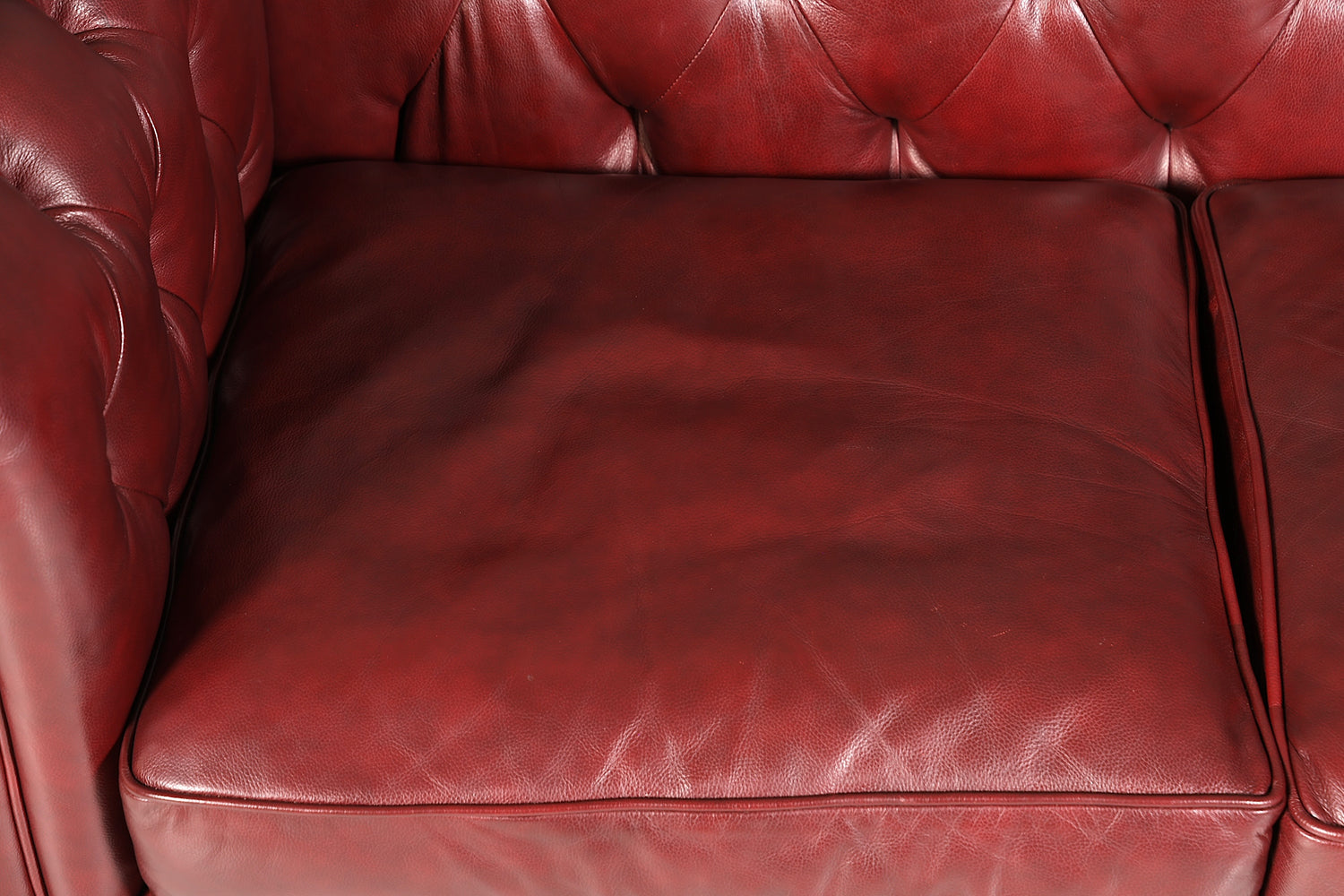 Wunderschönes Original Chesterfield Sofa 2,5-Sitzer Couch Oxblood England Polstersofa
