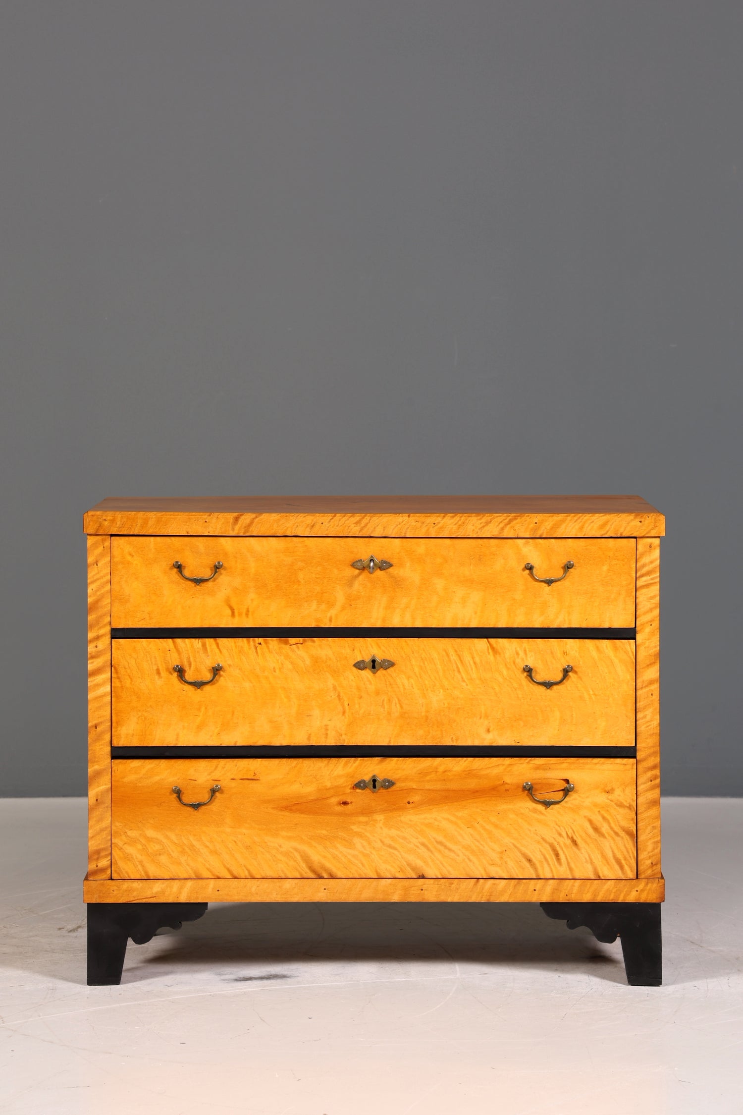Stilvolle Biedermeier Kommode Antik Schrank Schubladenkommode Wäschekommode