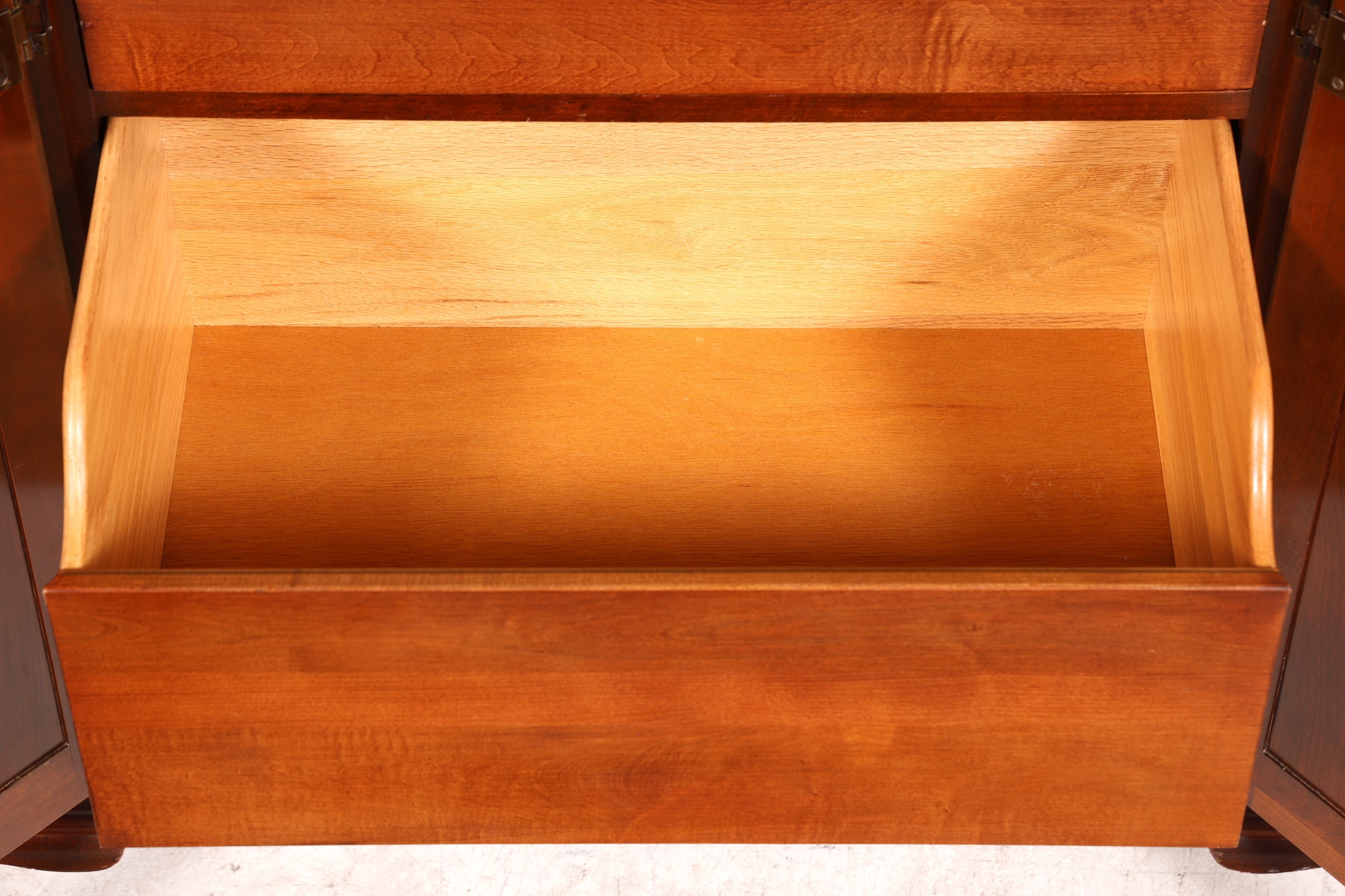 Wunderschönes Sideboard der Marke Pennsylvania House Antik Stil Schrank Kommode USA Anrichte Schubladenkommode