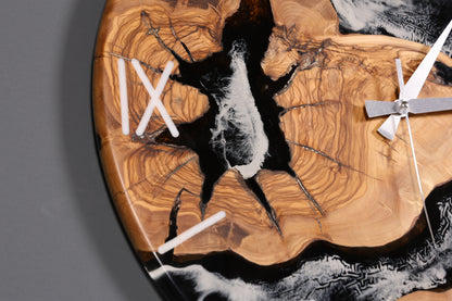 Beeindruckende Handgefertigte XXL Epoxidharz Uhr Olivenbaum Wanduhr Epoxy Analog Uhr