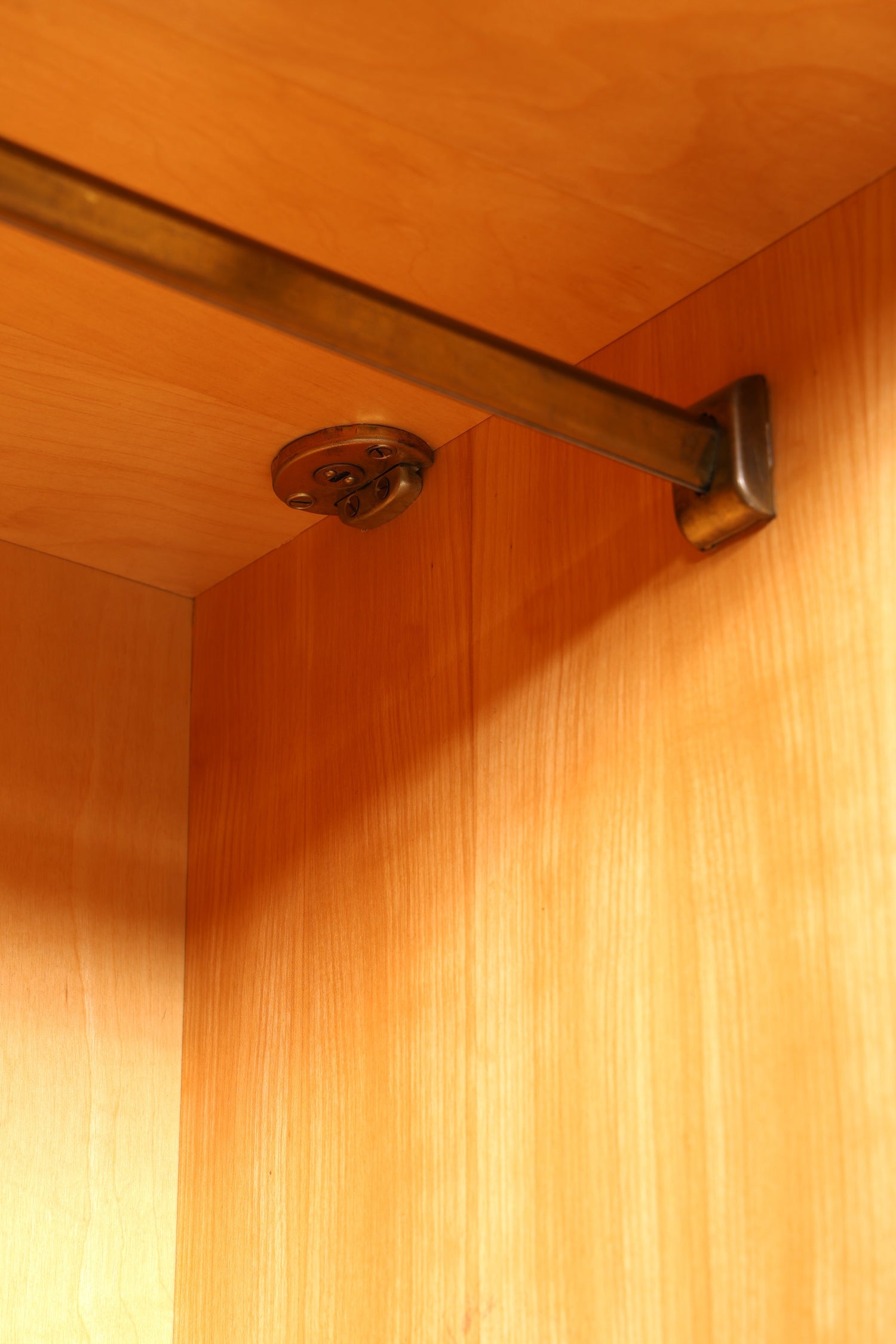 Traumhafter Mid Century Kleiderschrank Vintage Schrank Retro Danish Design Teak Wäscheschrank Dielenschrank