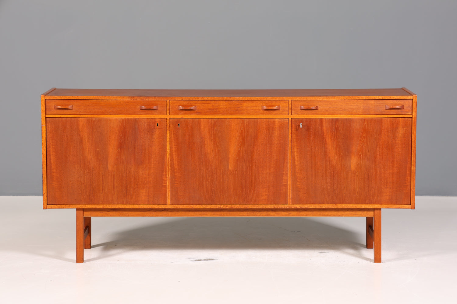 Edles Mid Century Sideboard &quot;Ulferts- Made in Sweden&quot; Teak Holz Schrank Retro Kommode Vintage TV Schrank 60er Jahre