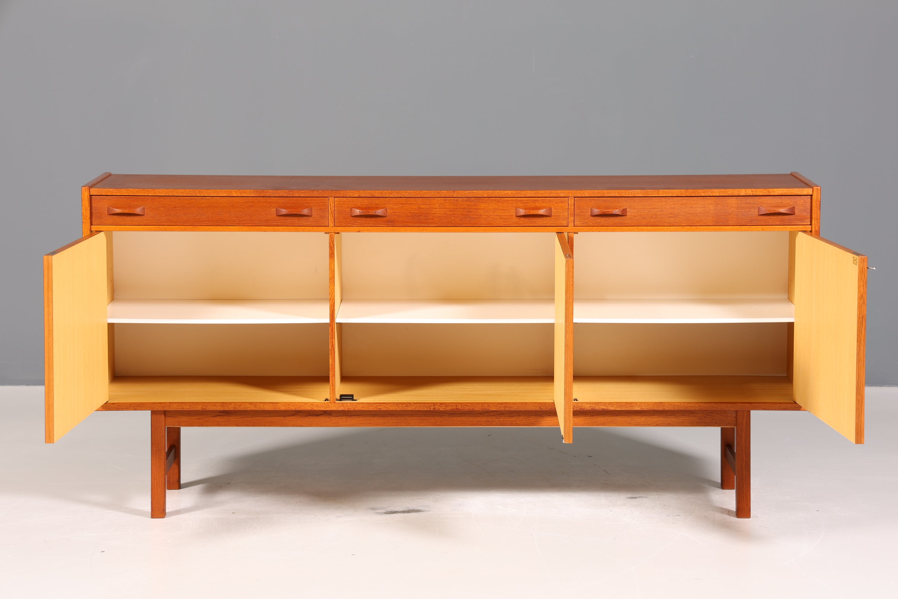 Edles Mid Century Sideboard &quot;Ulferts- Made in Sweden&quot; Teak Holz Schrank Retro Kommode Vintage TV Schrank 60er Jahre