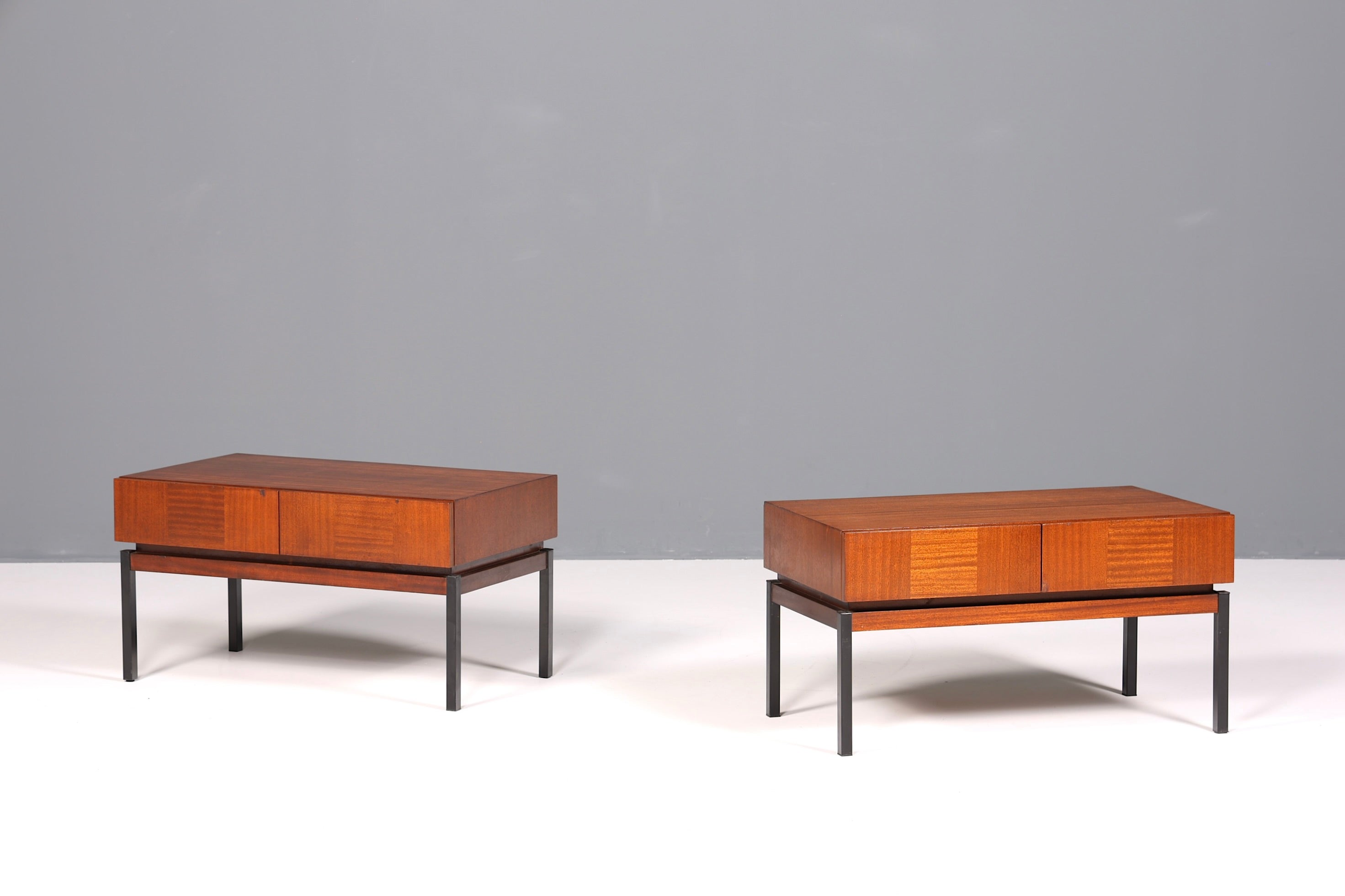 Wunderschöne Mid Century Kommode Vintage TV Sideboard 60s Schrank Flurkommode 1 von 2