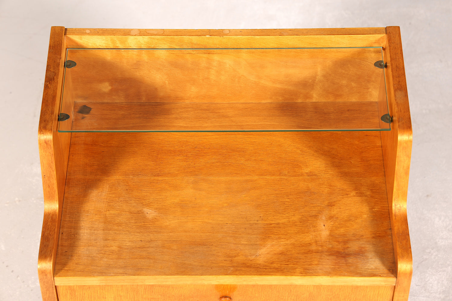 Schlichte Mid Century Kommode Vintage Klappschränkchen Danish Design Nachttisch 2 von 2