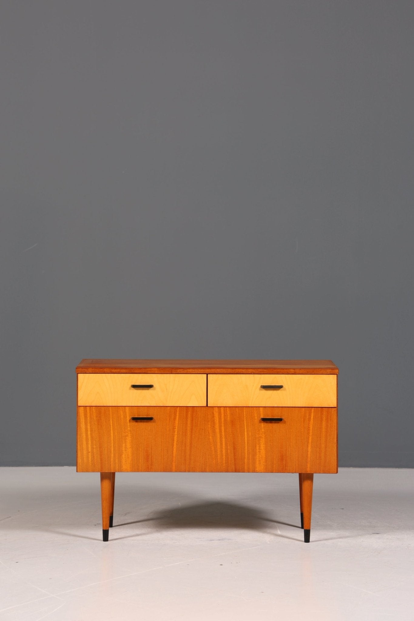 Wunderschönes Mid Century Kommode Vintage TV Sideboard 60s Schrank Flurkommode Klappschrank