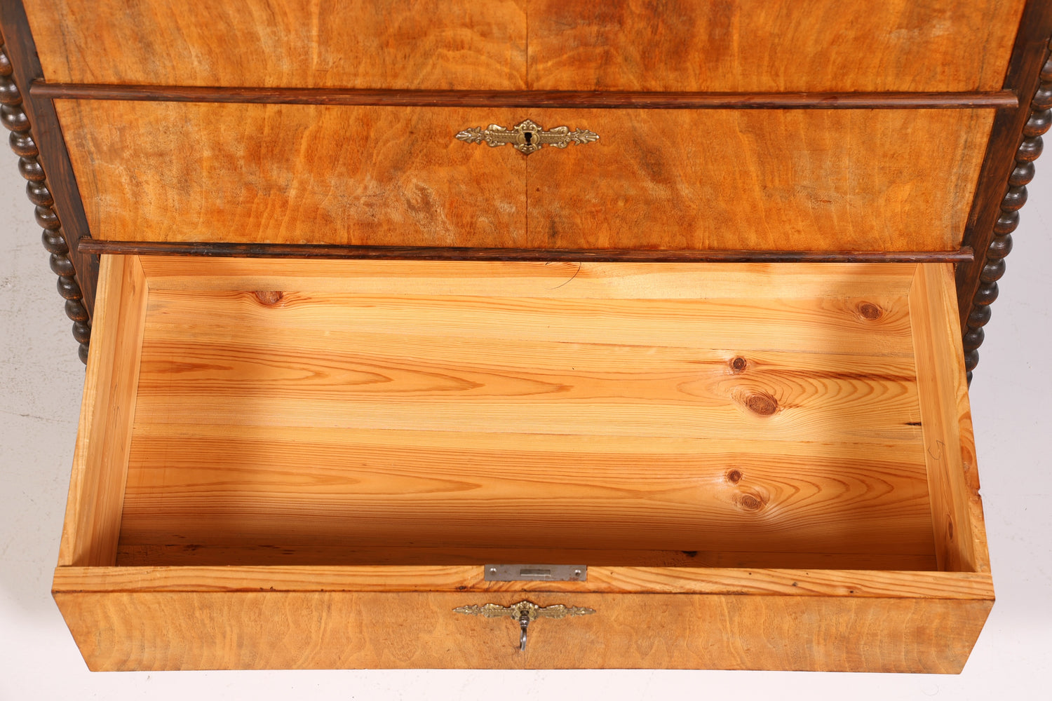 F225 Finish cm Stilvolle Louis Philippe Kommode Nussbaum Gründerzeit Schubladenkommode um 1890