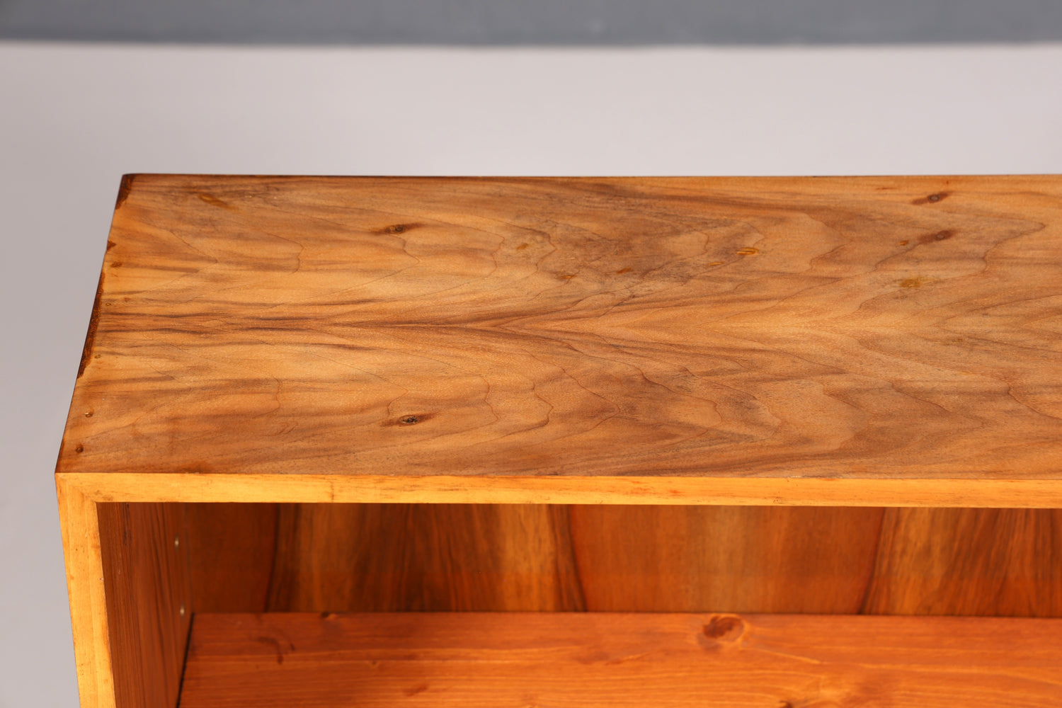 Stilvolles Original Musterring Regal Mid Century Bücherregal Retro echt Holz Buchablage