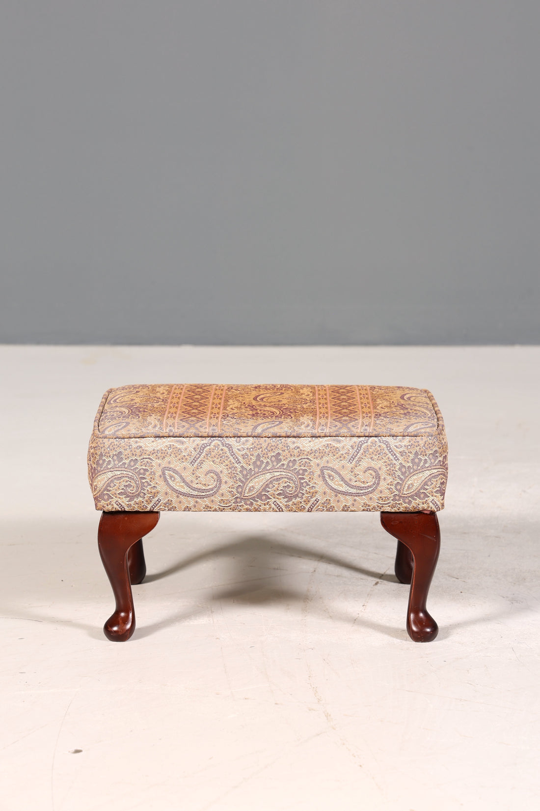 Wunderschöner Barock Stil Hocker der Marke Villeroy &amp; Boch Chippendale Stil Samt Schemel Fussablage
