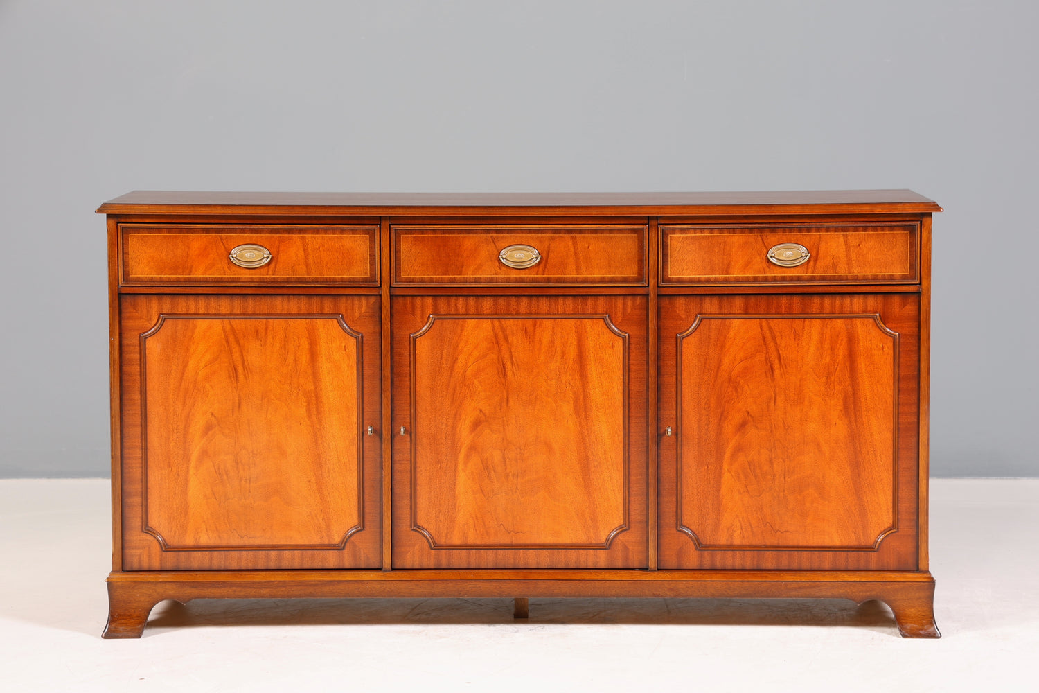 Traumhaftes Englisches Sideboard Original Heldense Buffet Antik Stil Mahagoni Schrank Anrichte