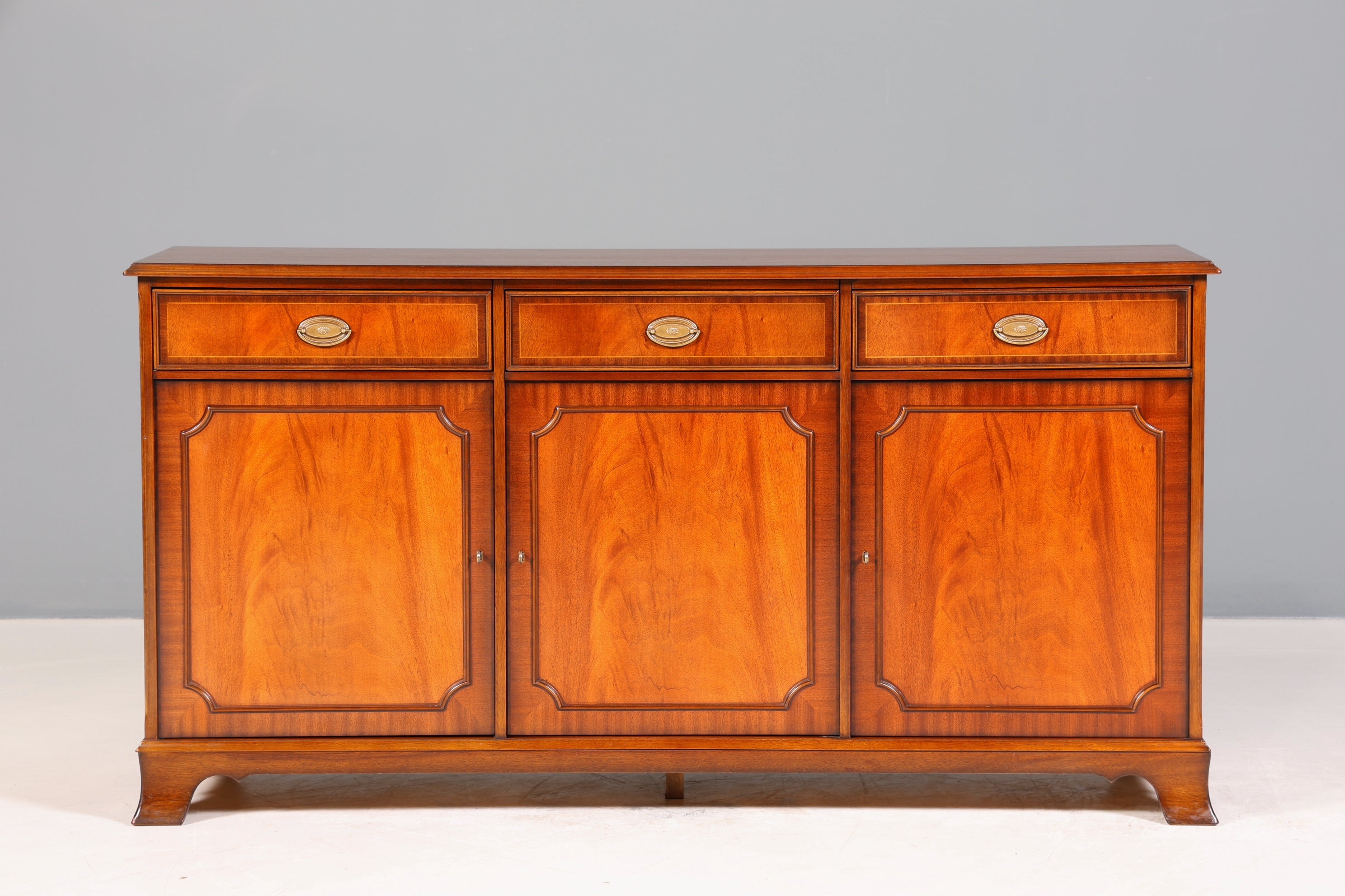 Traumhaftes Englisches Sideboard Original Heldense Buffet Antik Stil Mahagoni Schrank Anrichte