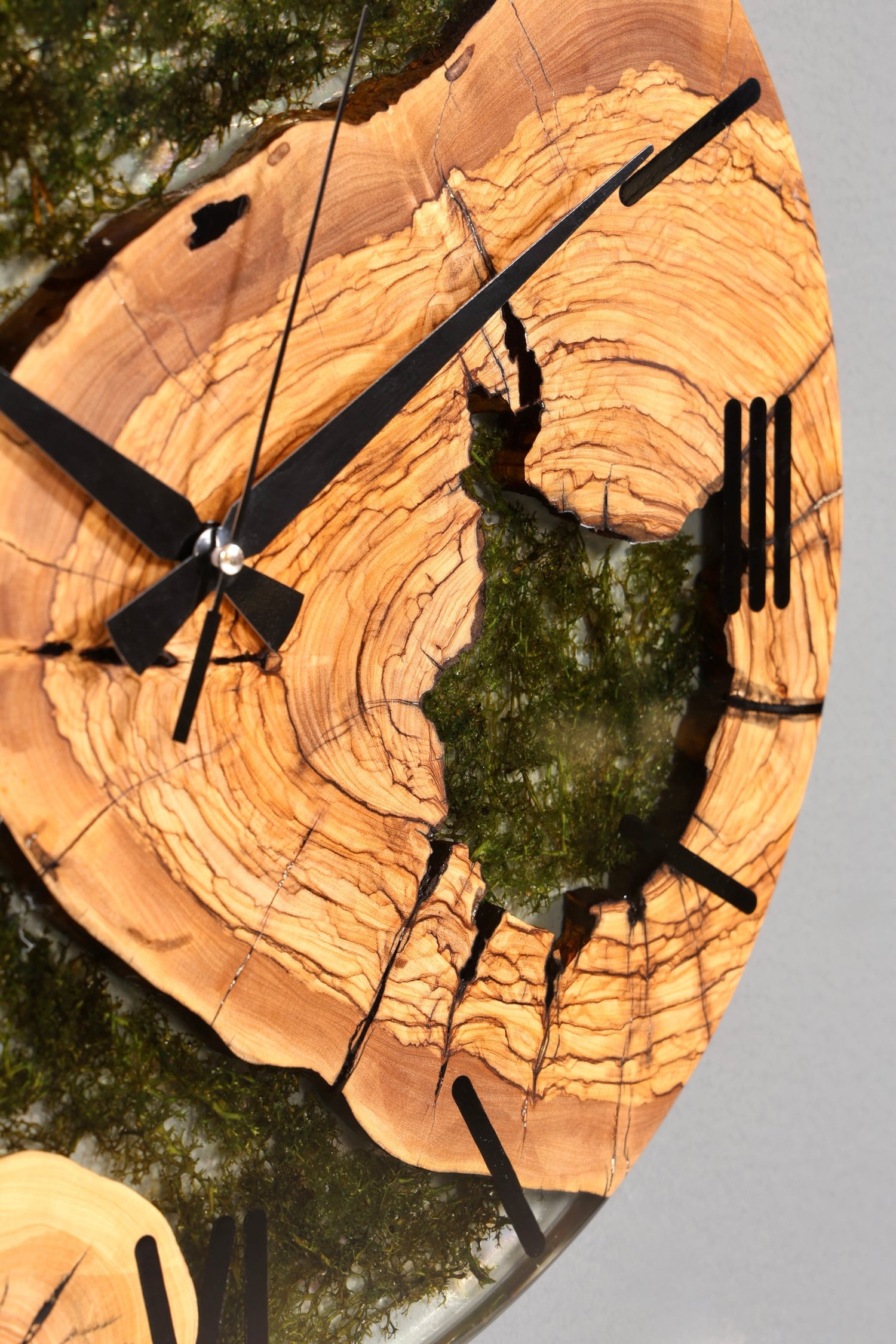 Wunderschöne Handgefertigte Epoxidharz Wanduhr Olivenbaum Uhr Epoxy Analog Uhr