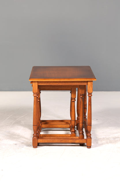 Filigranes Englisches Tisch Set Couchtisch Englisch Antik Stil 3er Satz Ablagetisch Holz Beistelltisch