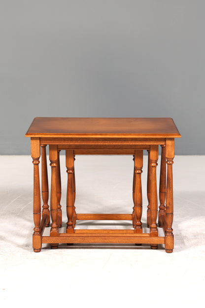 Filigranes Englisches Tisch Set Couchtisch Englisch Antik Stil 3er Satz Ablagetisch Holz Beistelltisch