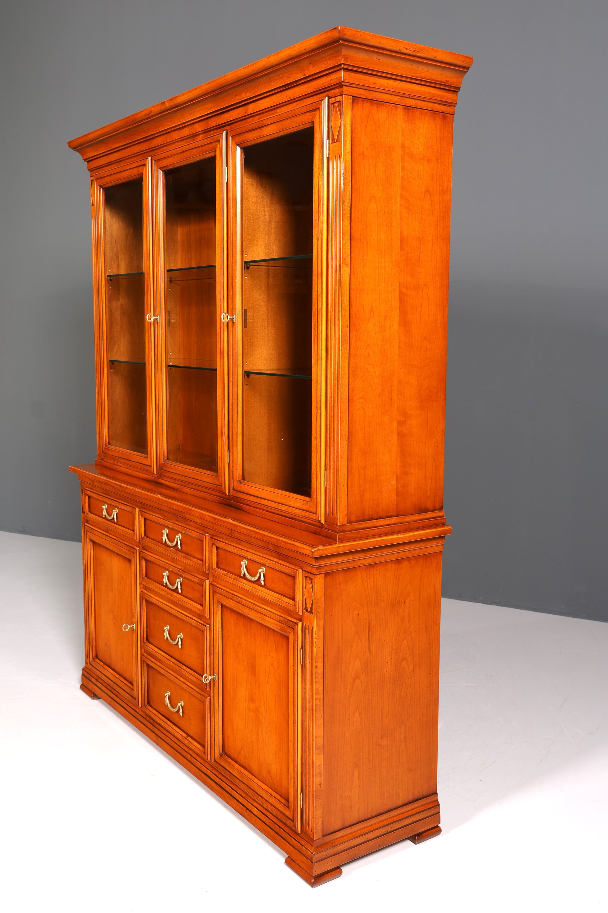 Traumhafte Original Selva Vitrine Antik Stil massiv Holz Buffet Villa Borghese Schrank Regal