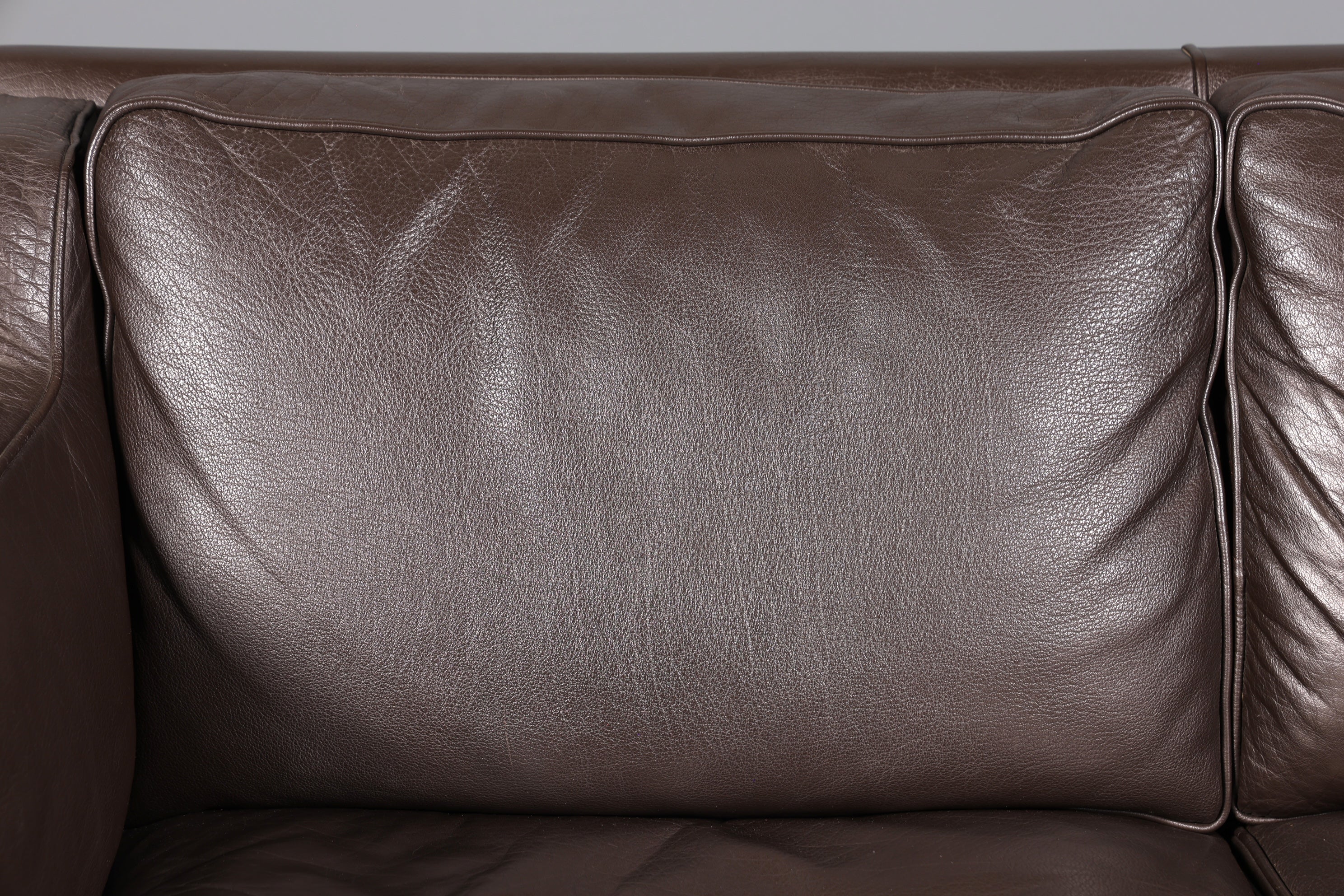 Wunderschönes Designer Børge Mogensen Sofa 2 Sitzer echt Leder Couch Modell 2213 Made in Denmark Canapé