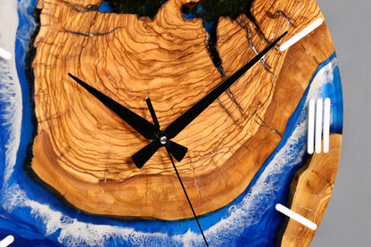 Detailverliebte Handgefertigte Epoxidharz Wanduhr Olivenbaum Uhr Epoxy Analog Uhr