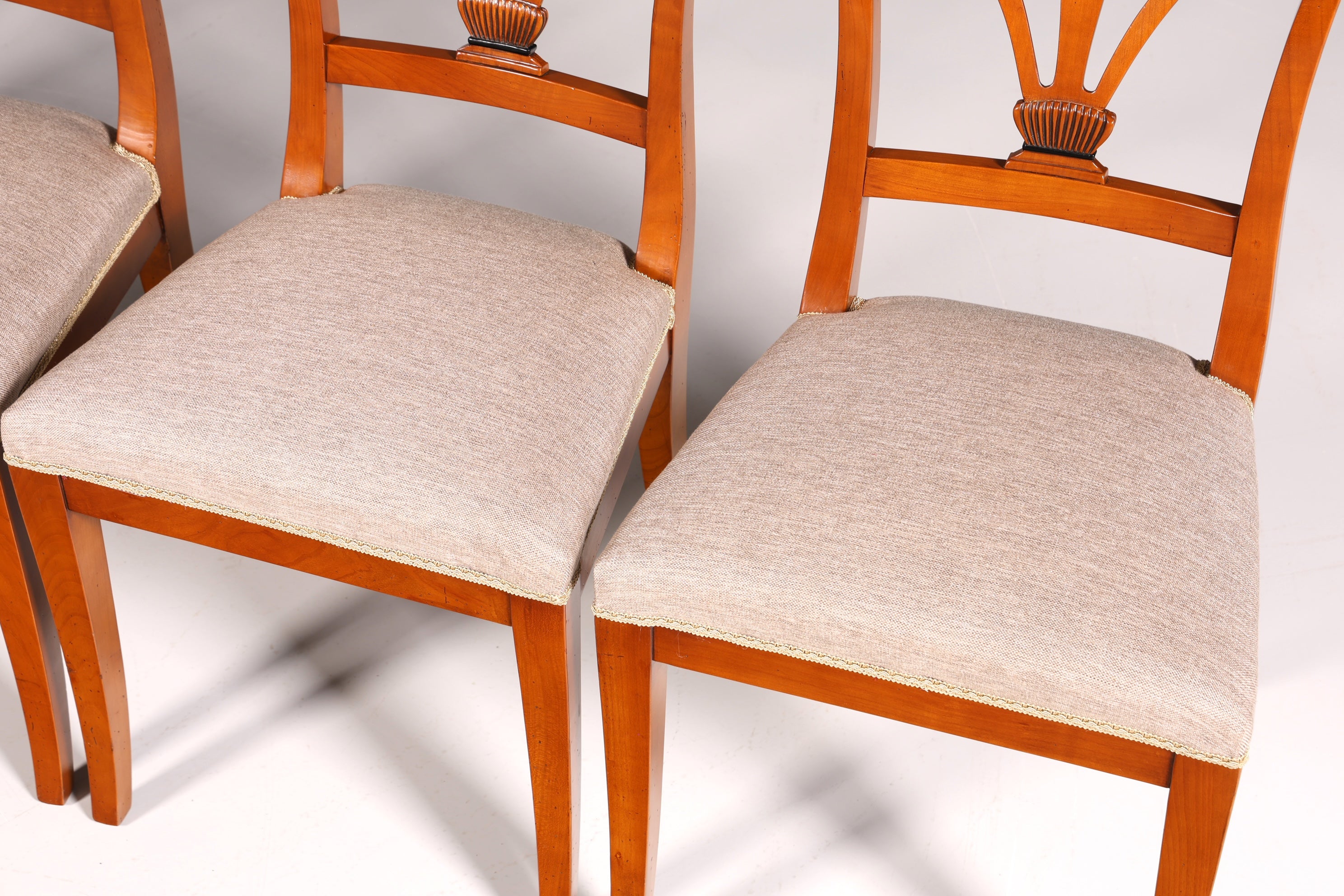 4x Edle Englische Stühle Englisch Dining Chairs Antik 60er Jahre Eibe Küchenstühle Stuhlset