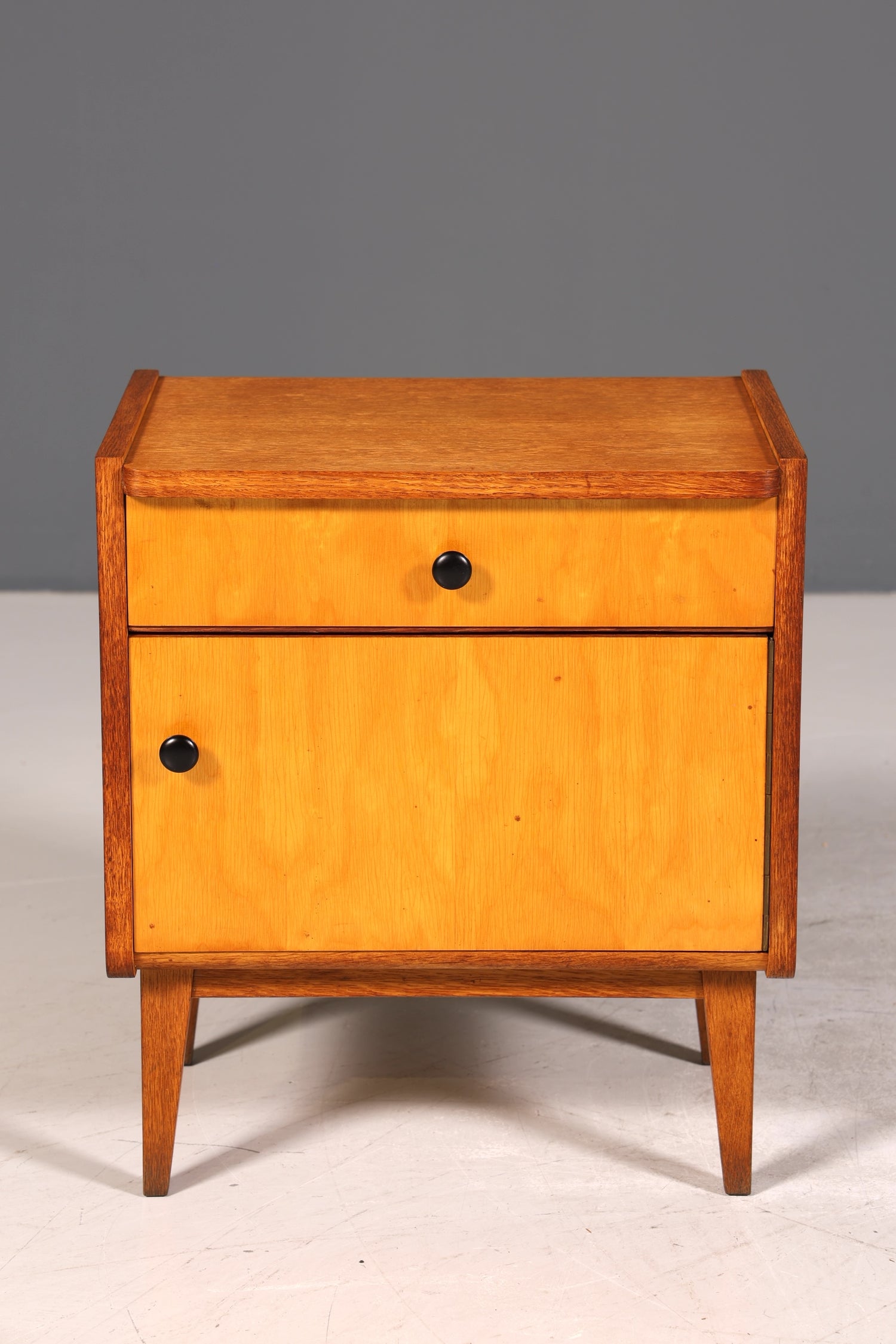 Schlichte Mid Century Kommode Vintage Nachttisch 60s Schubladenkommode 2 von 2