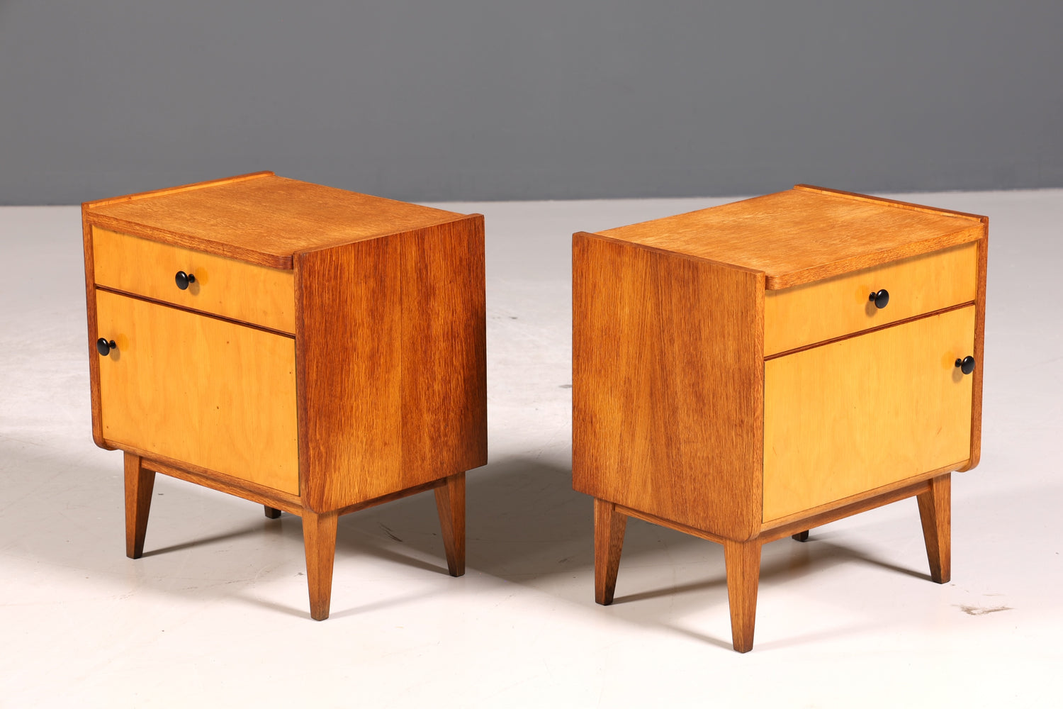Schlichte Mid Century Kommode Vintage Nachttisch 60s Schubladenkommode 2 von 2