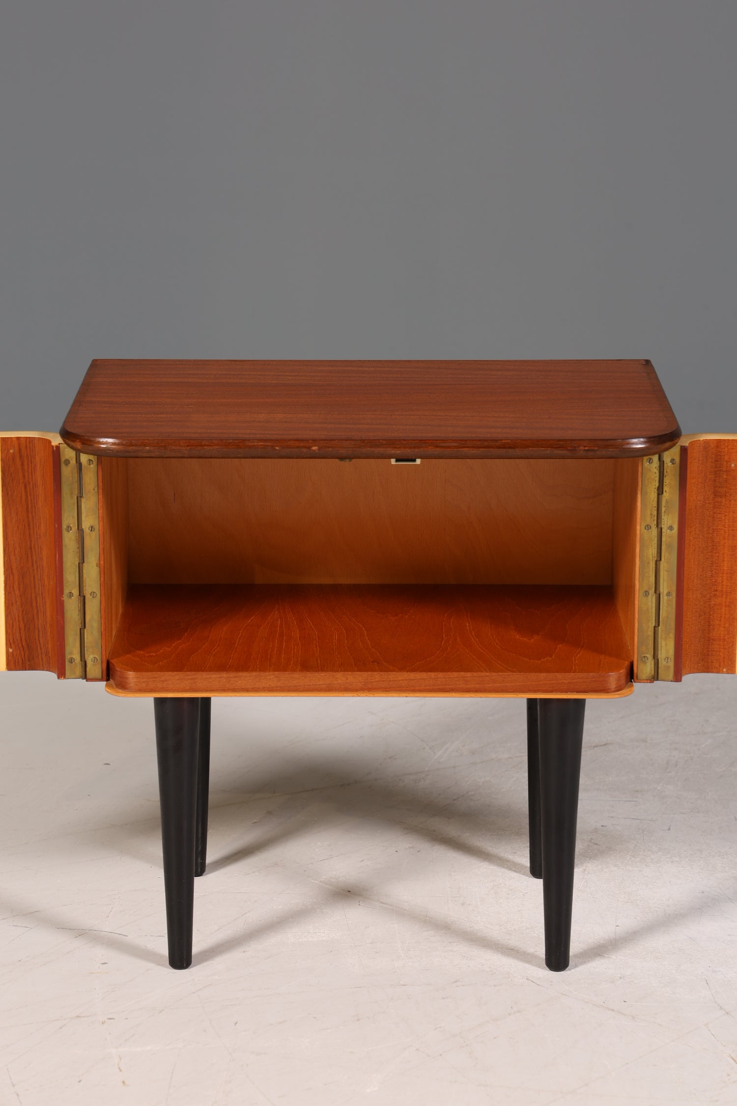 Wunderschöne Mid Century Kommode Vintage Nachttisch Retro Night Stand 1 von 2