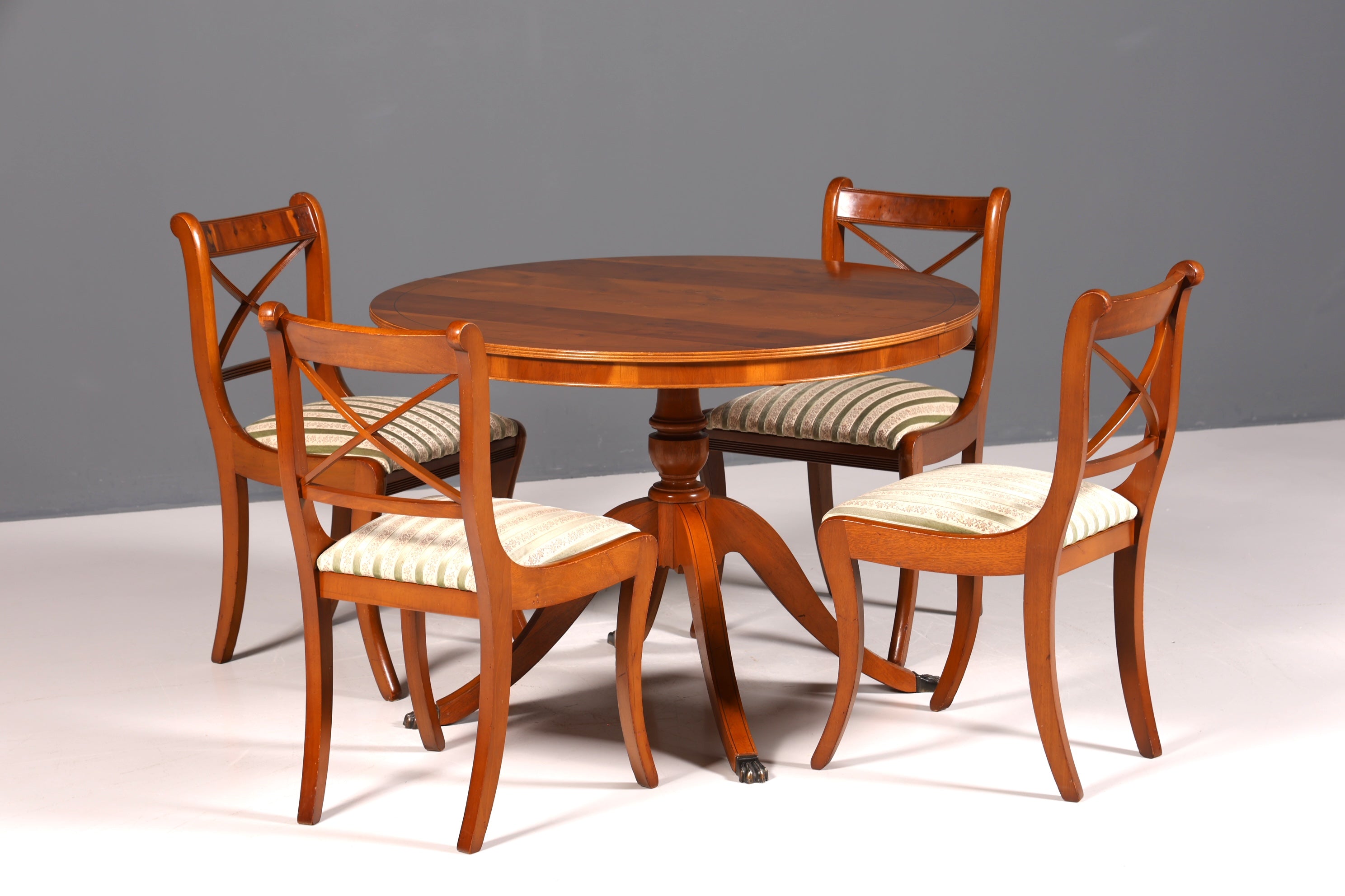 4x Edle Englische Stühle Englisch Dining Chairs Antik 60er Jahre Regency Küchenstühle Stuhlset