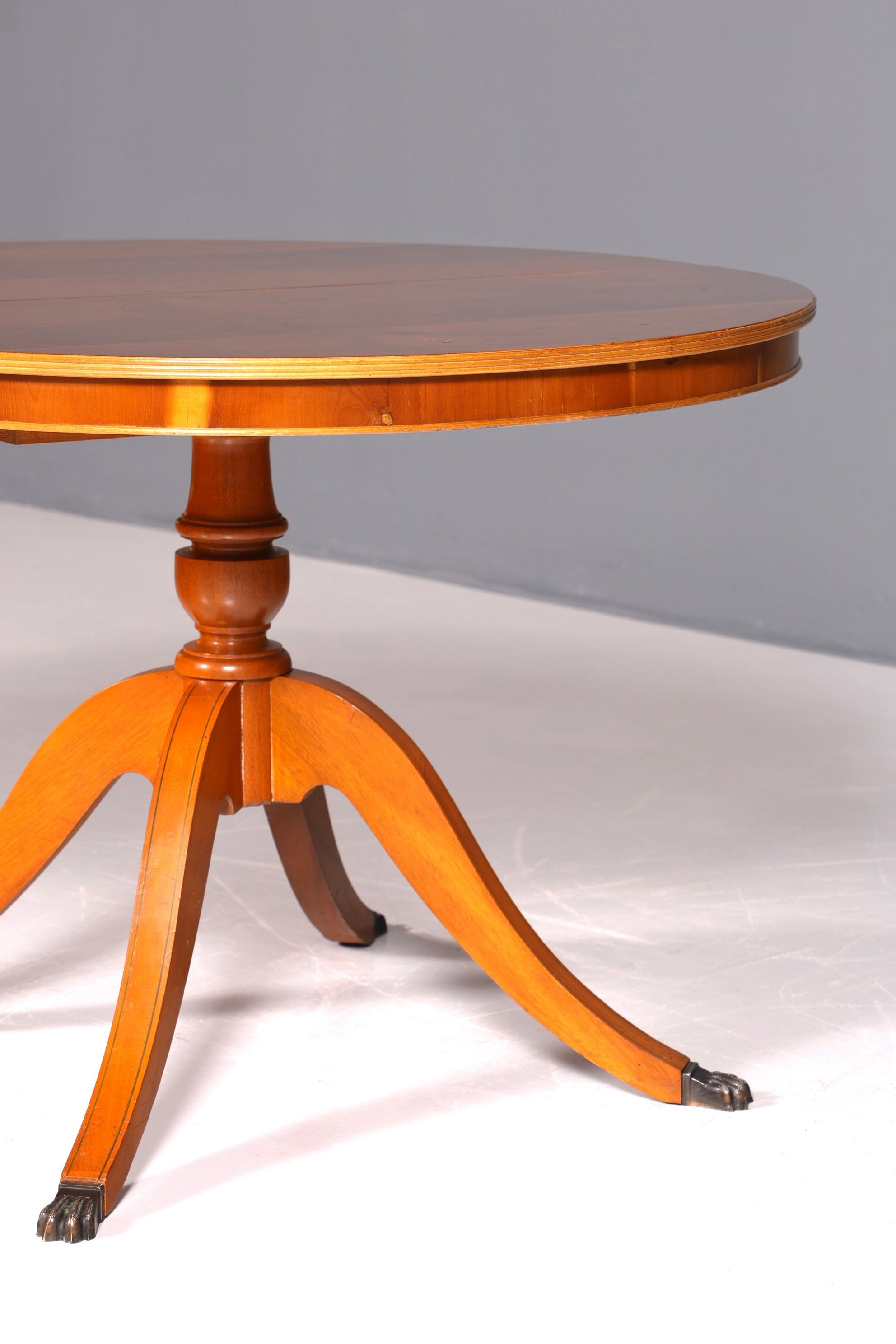 Traumhafter Englischer Tisch ausziehbarer Esstisch Antik Stil 60s Regency Küchentisch Eibe