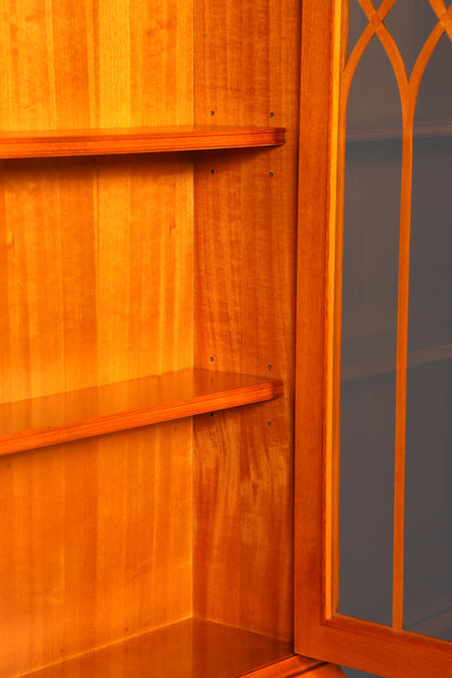 Wunderschöner Englischer Sekretär Büro Aufsatzsekretär Eibe Antik Stil Vitrinen Schrank UK