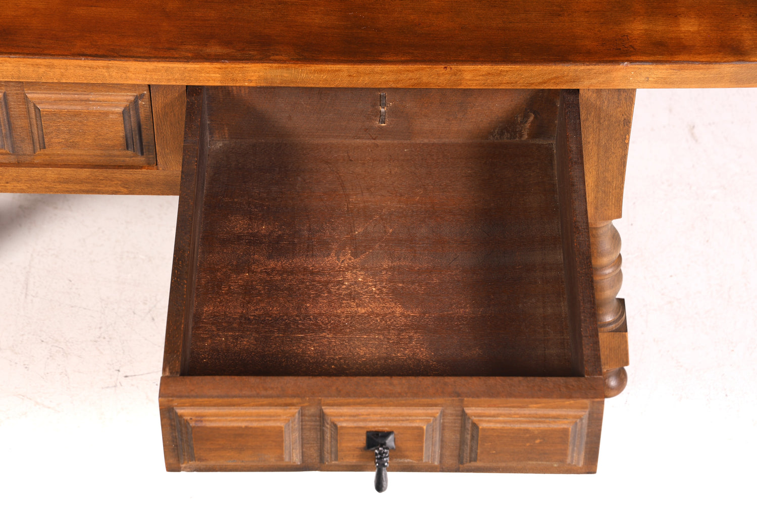 Wunderschöner Spanischer Tisch echt Holz Couchtisch rustikaler spanischer Ablagetisch