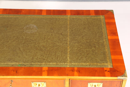 Edler Maritimer Schreibtisch Englischer Military Chest Bürotisch Office Table mit echt Lederauflage